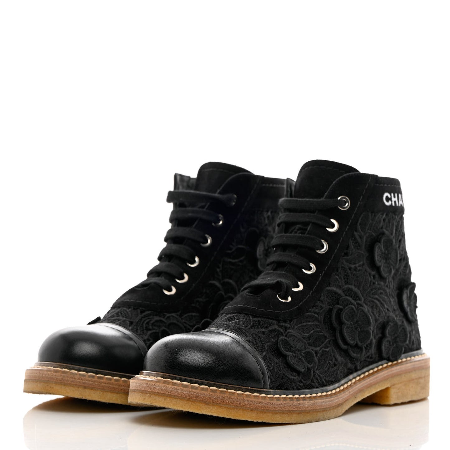 Embroidered Flower Calfskin Lace Up Boots 38.5 Black
