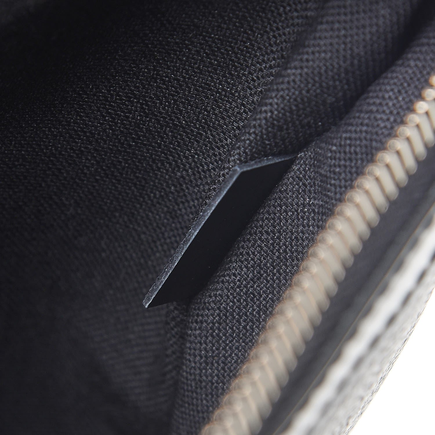 Louis Vuitton Damier Graphite Thomas 7 of 7