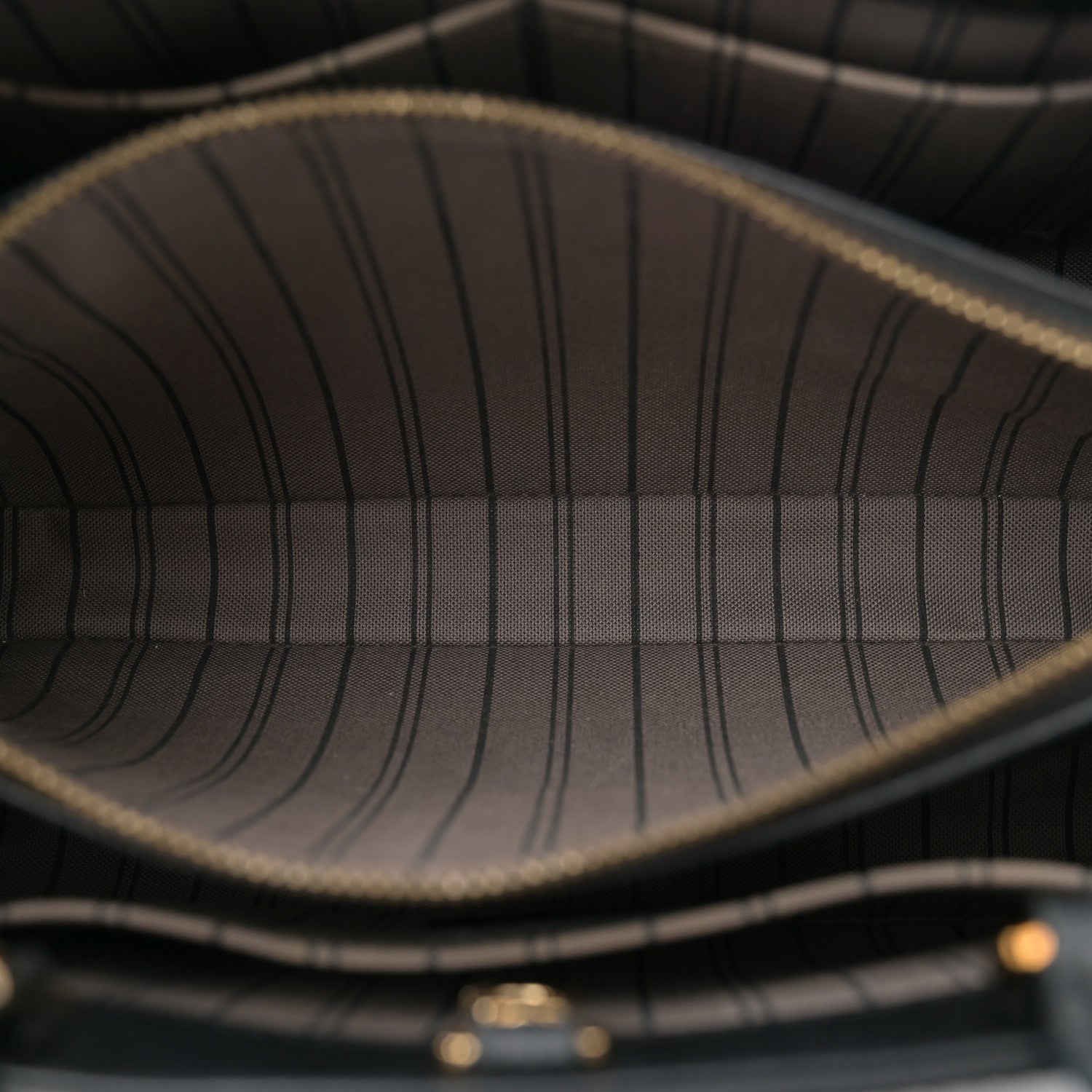 Louis Vuitton Empreinte Montaigne BB Black 5 of 15