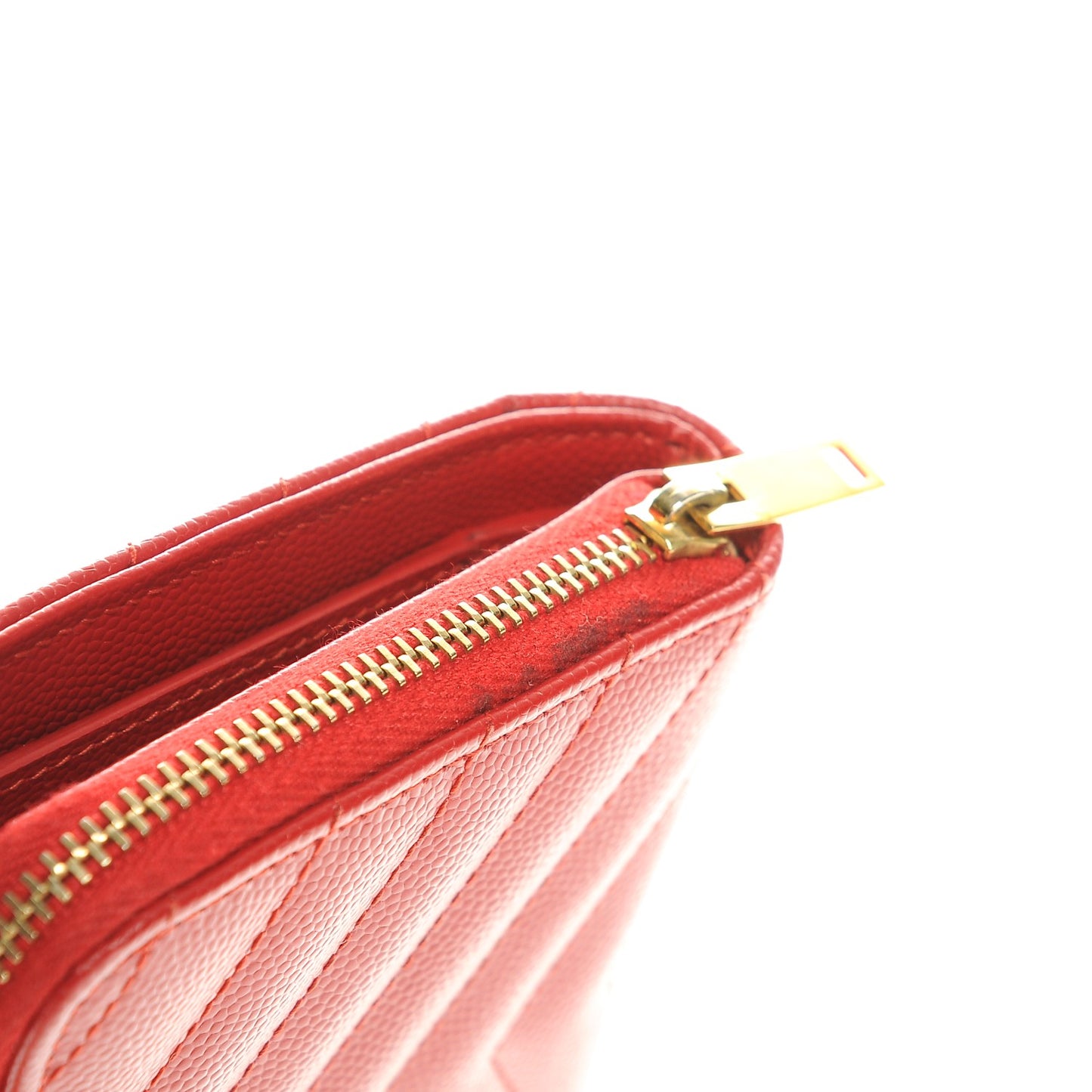Grain De Poudre Matelasse Chevron Monogram Compact Zip Around Wallet Red