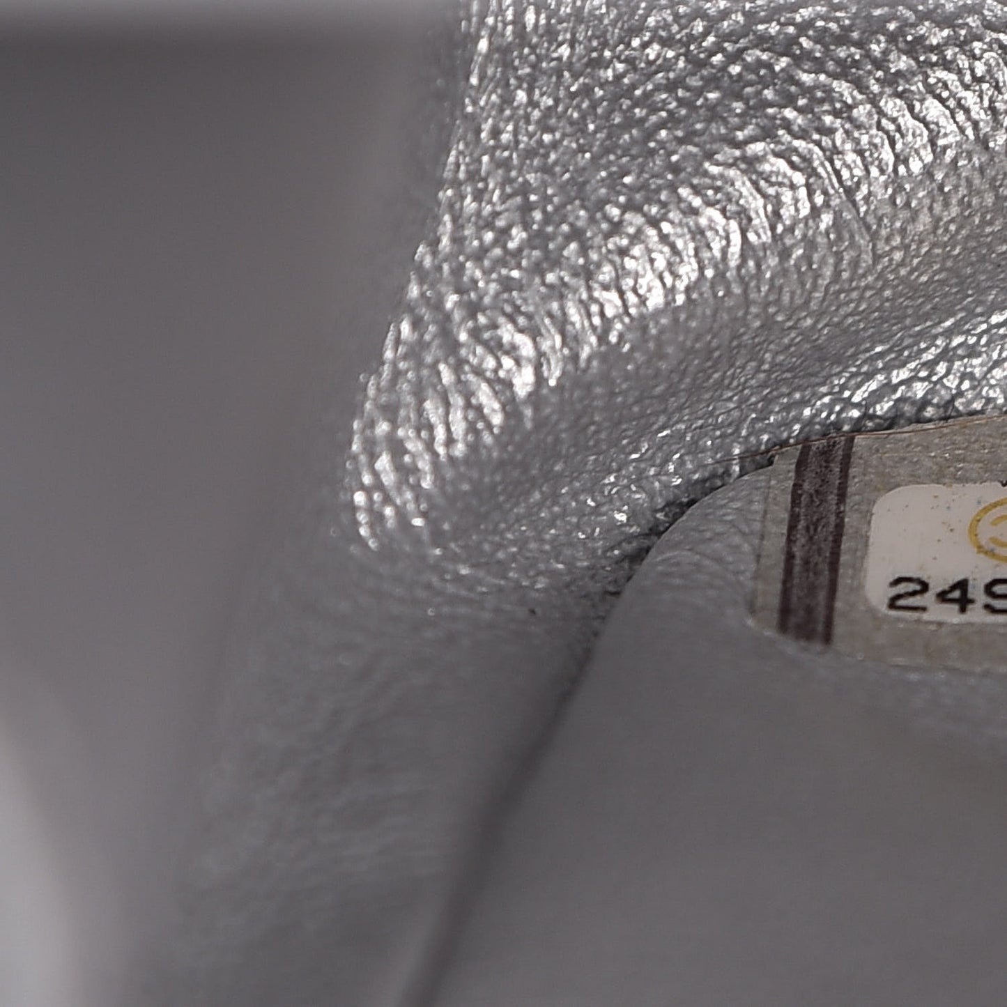 Metallic Caviar Quilted 2.55 Reissue 226 Flap Silver Black