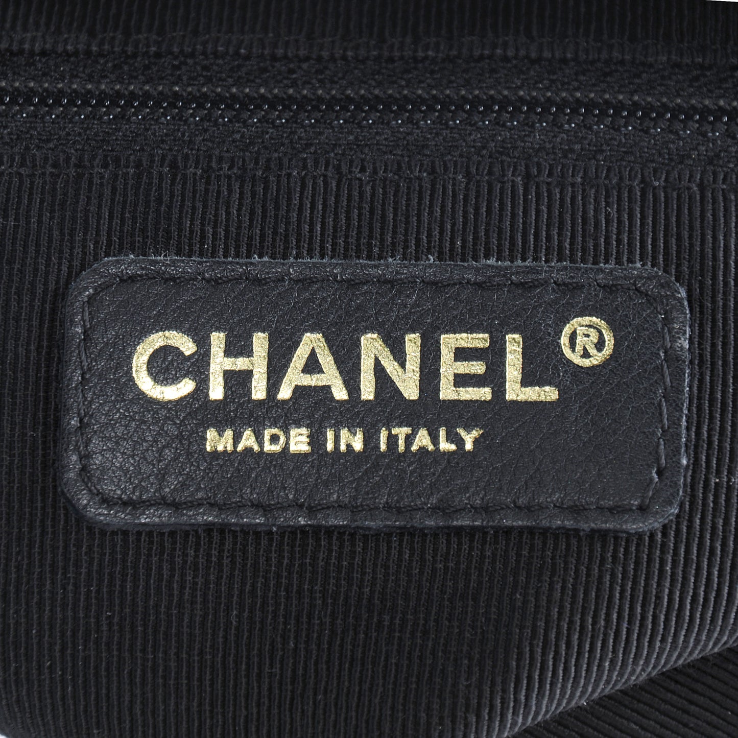 Caviar Quilted Pochette Black
