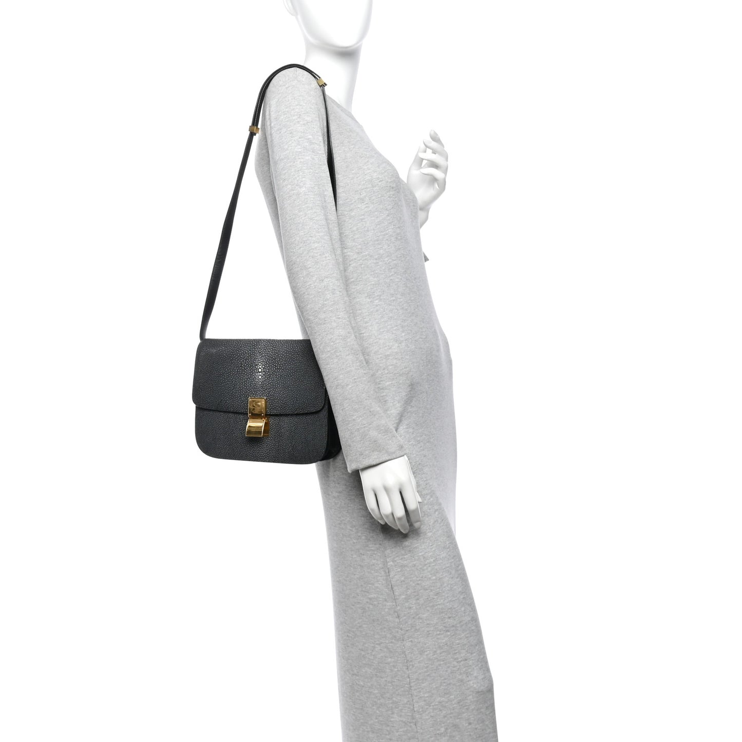 Stingray Medium Classic Box Flap Bag Black