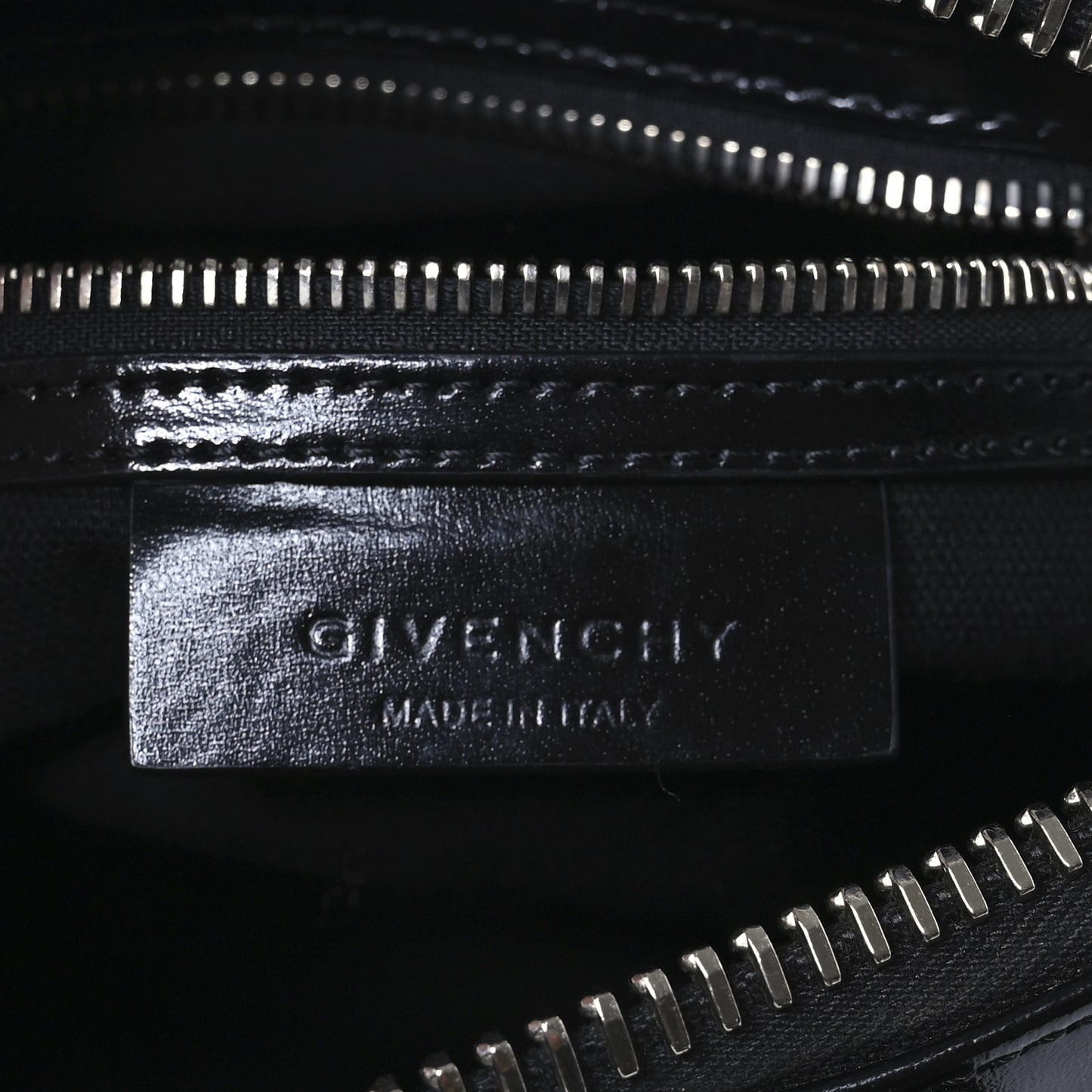 Shiny Lord Calfskin Mini Antigona Black