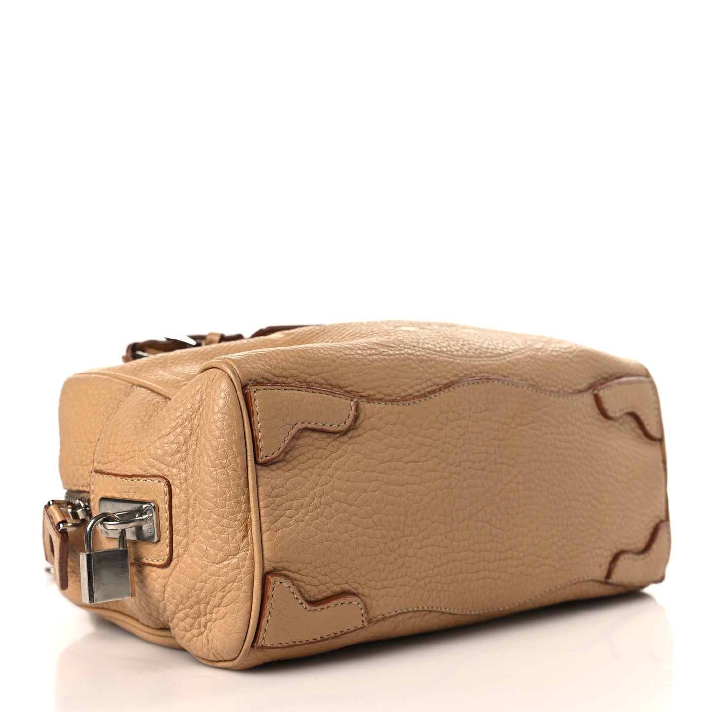 Vitello Daino Embossed Logo Bowler Sughero