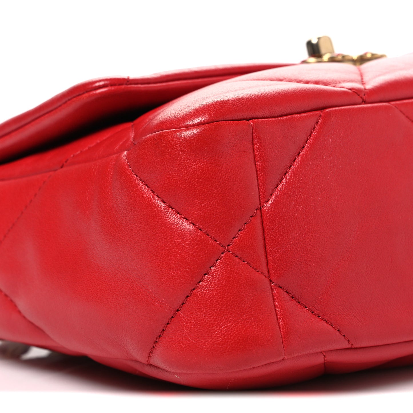 Lambskin Quilted Medium Chanel 19 Flap Red