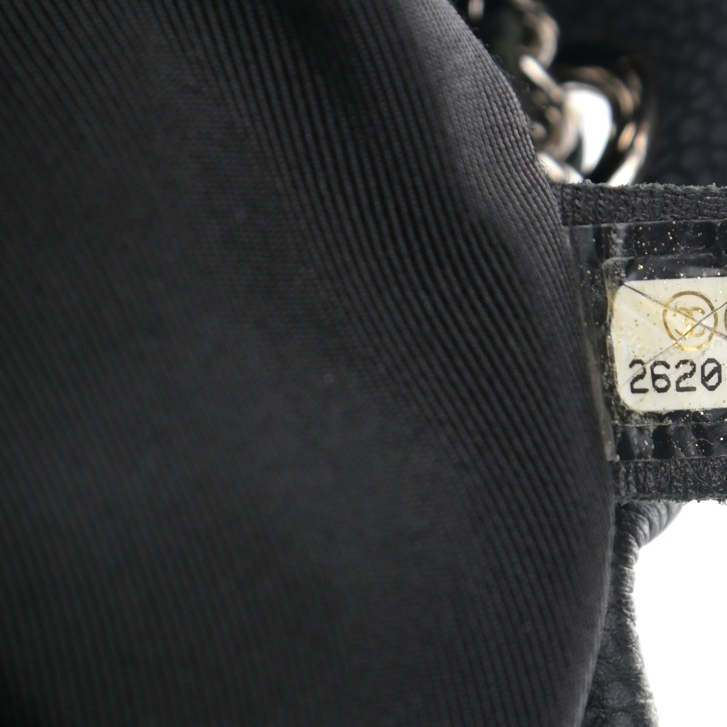 Caviar Flat Quilted CC Chain Bucket Drawstring Bag Black