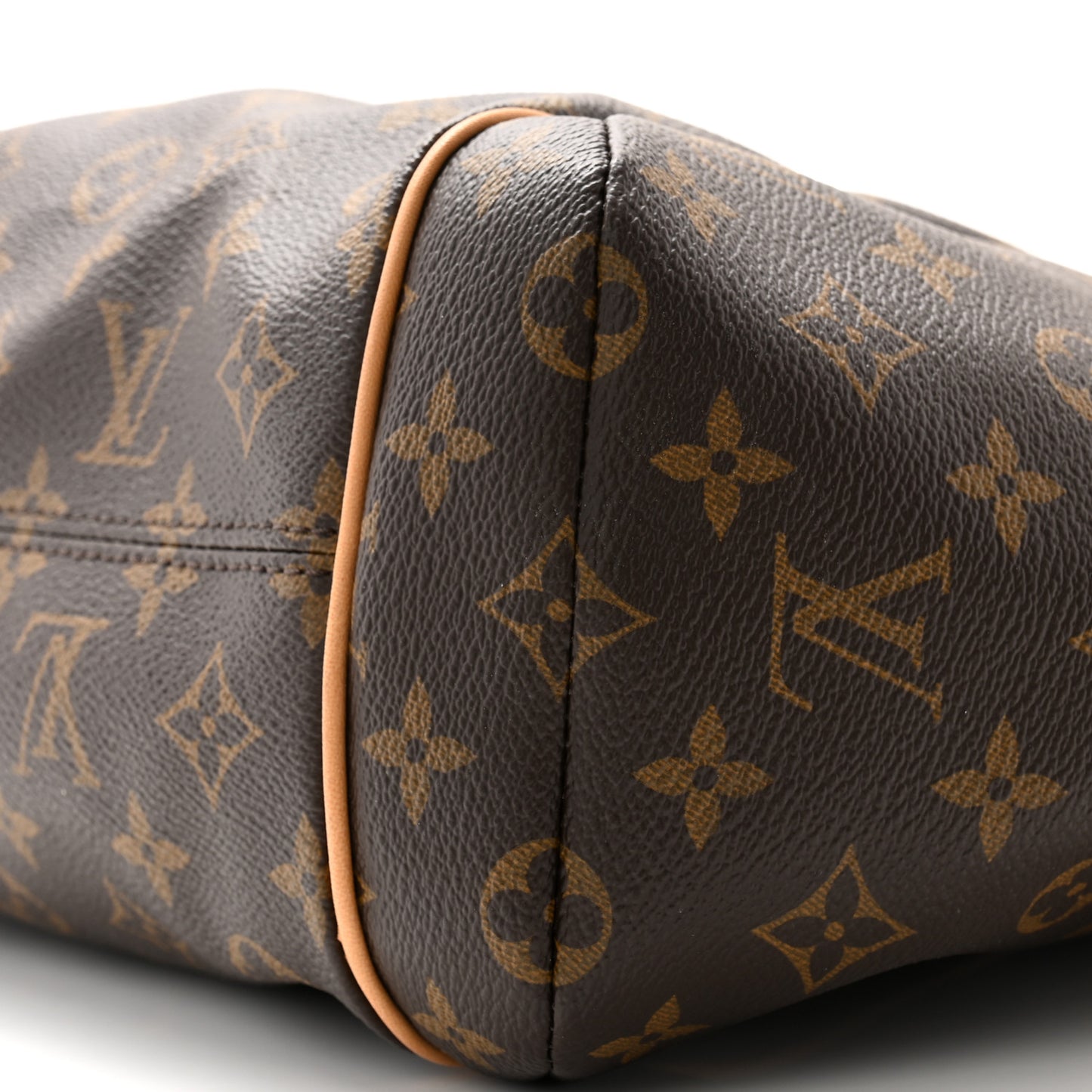 Monogram Totally PM