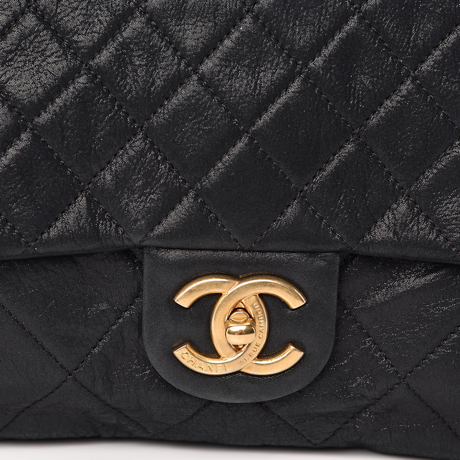 Chanel Iridescent Calfskin Medium Chic Quilt Flap Black 10 of 10