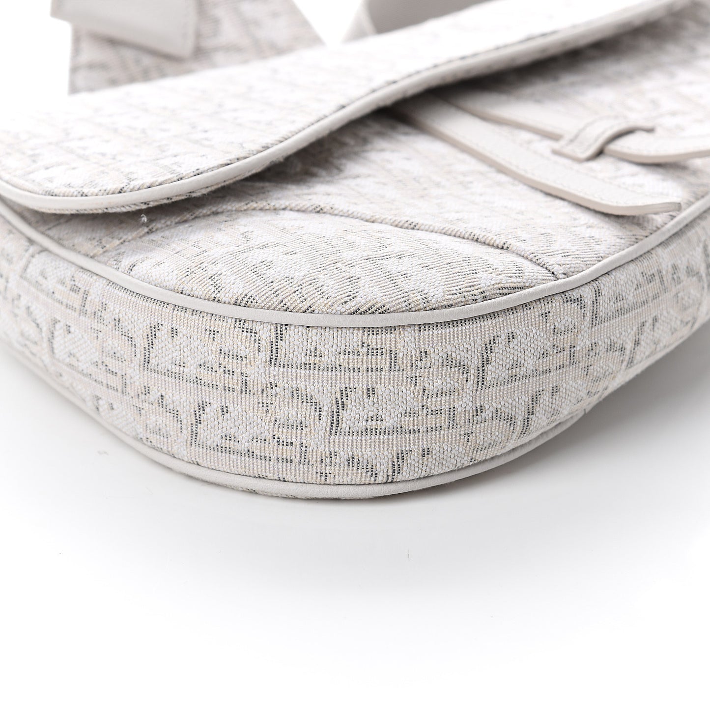 Oblique Mens Saddle Bag Grey
