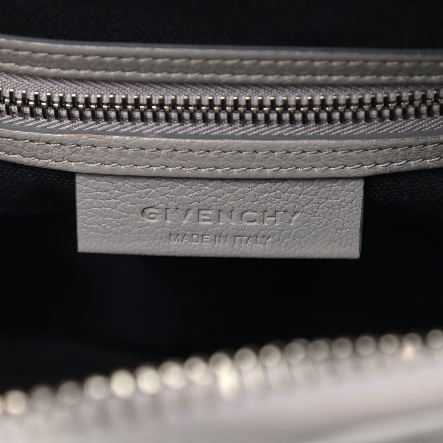 Sugar Goatskin Mini Antigona Pearl Grey