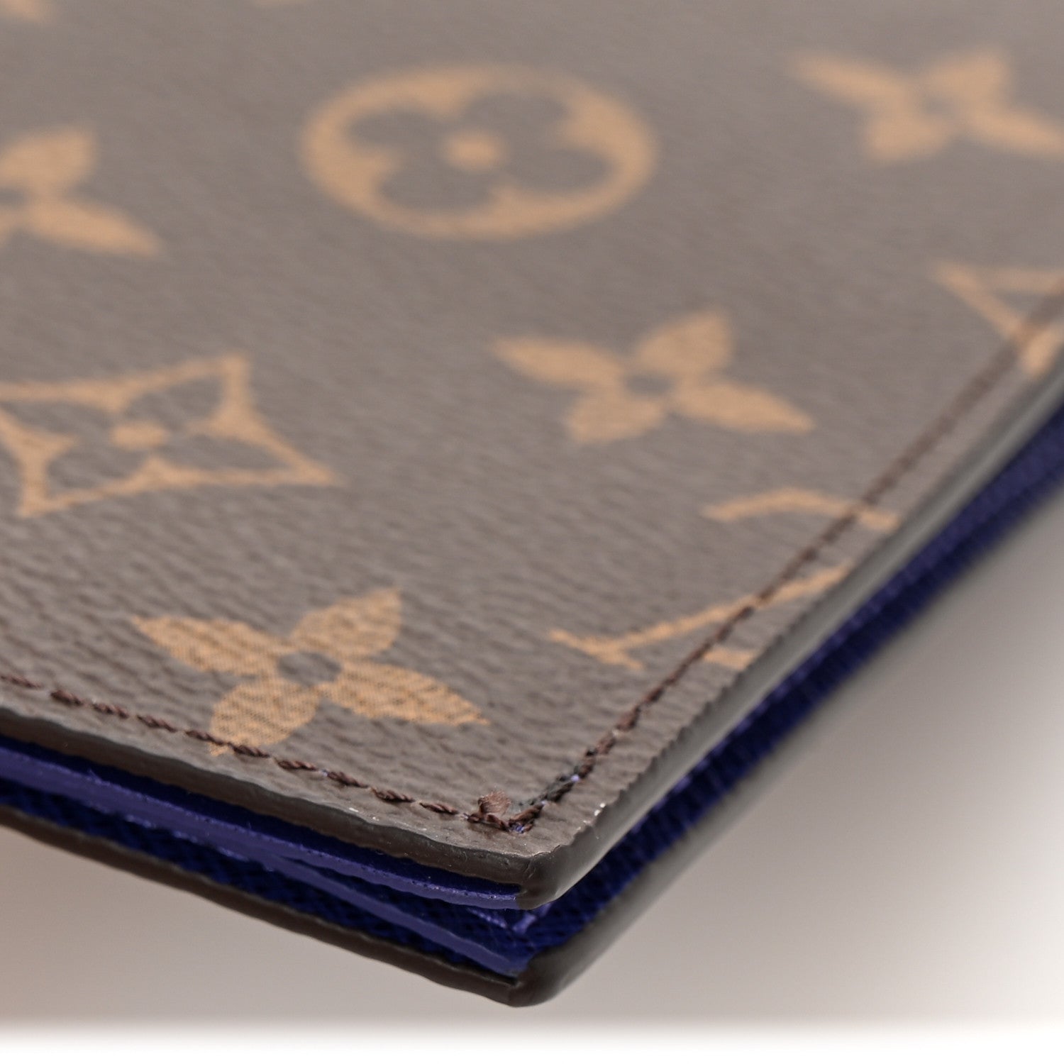 Louis Vuitton Monogram My LV Heritage Passport Cover Violet Bleu