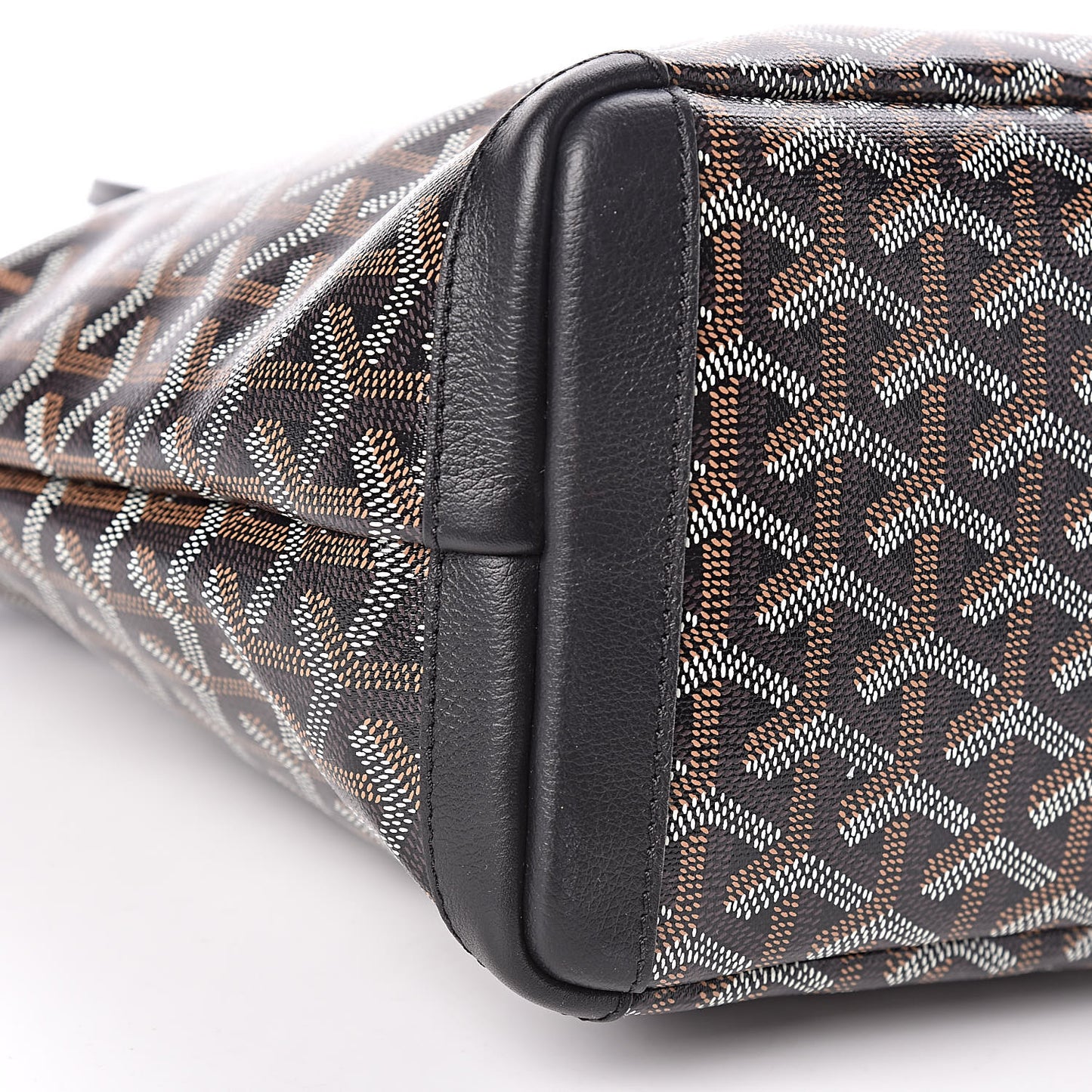 Goyardine Artois PM Black