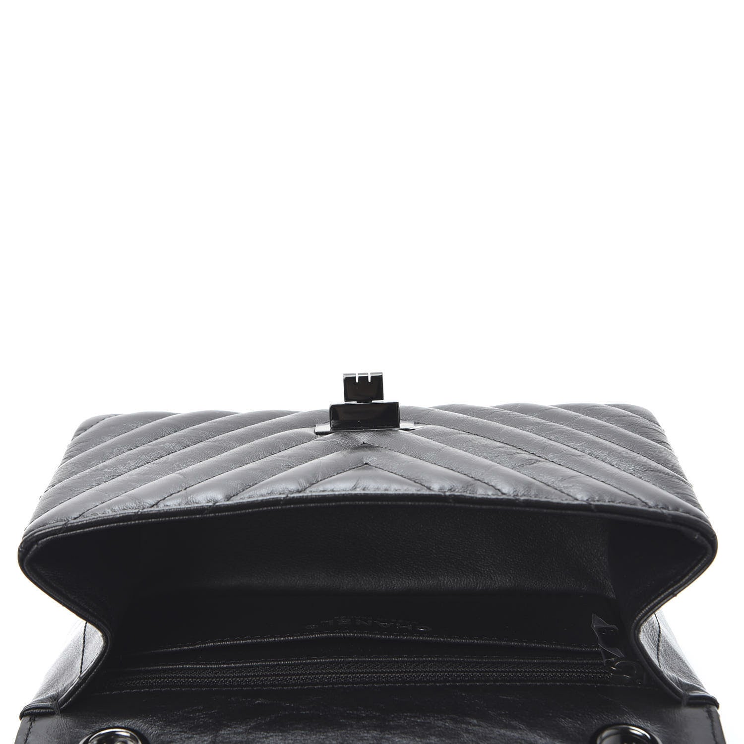 Chanel Aged Calfskin Chevron Quilted 2.55 Reissue Mini Flap So Black 4 of 10