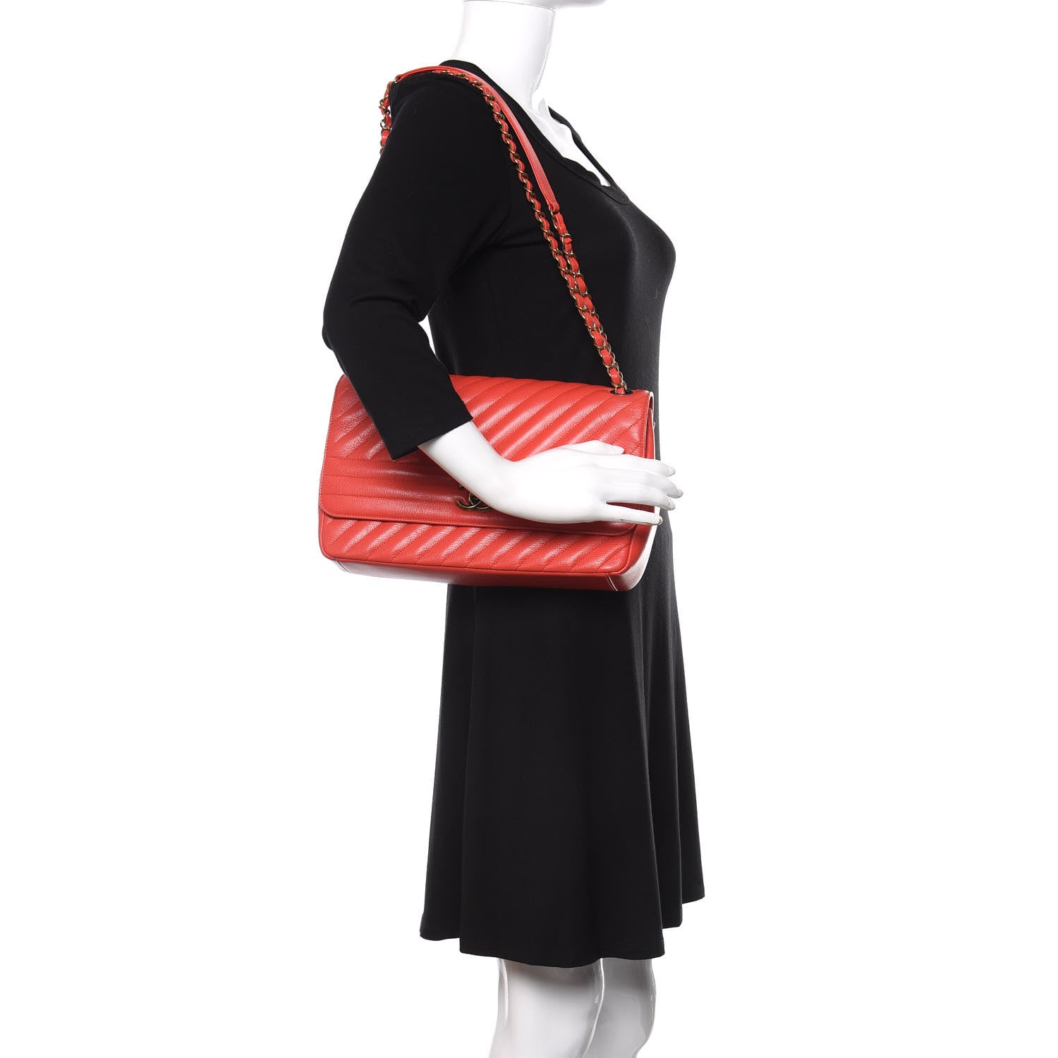 Chanel Shiny Goatskin Diagonal Quilted Small Flap Red 2 of 12