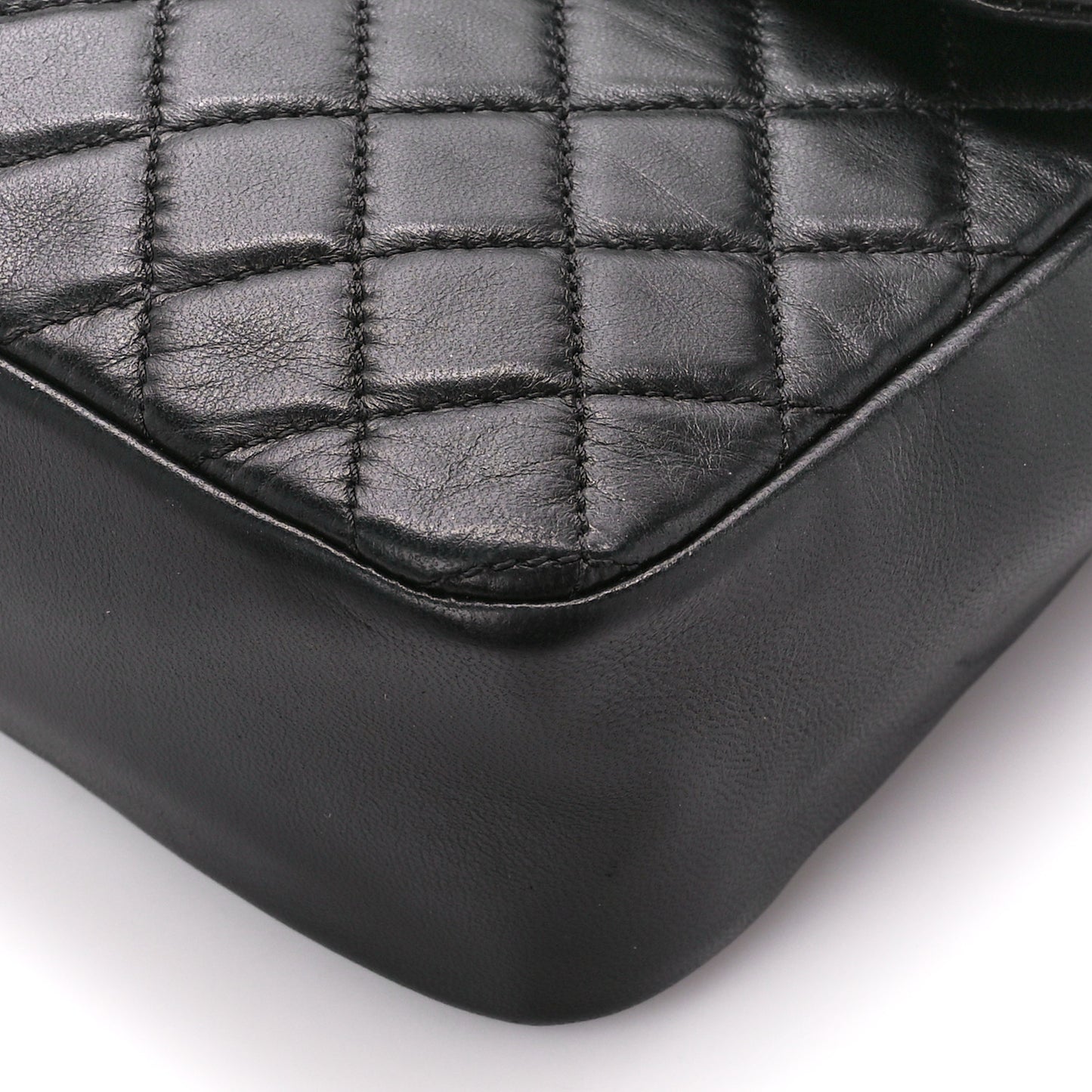 Lambskin Quilted Medium Westminster Pearl Flap Black