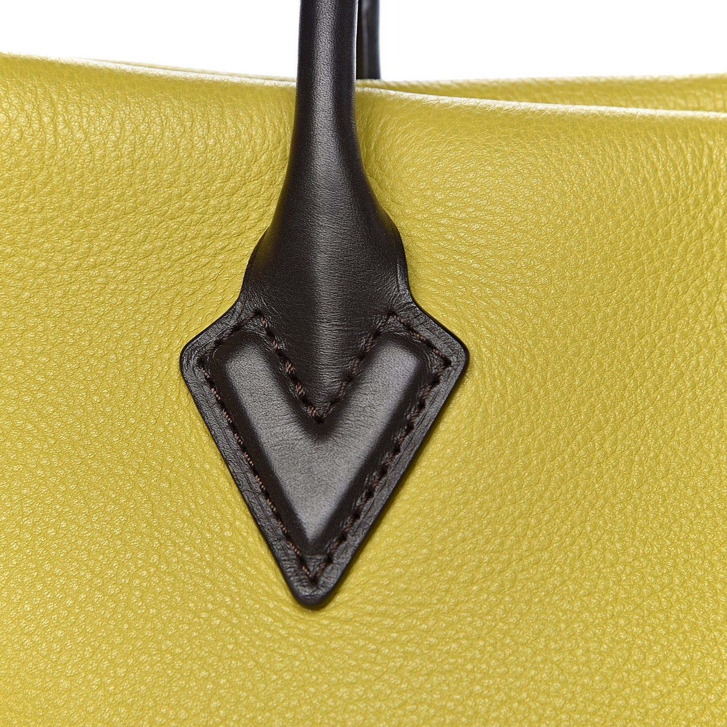 Veau Cachemire Tote W PM Pistache