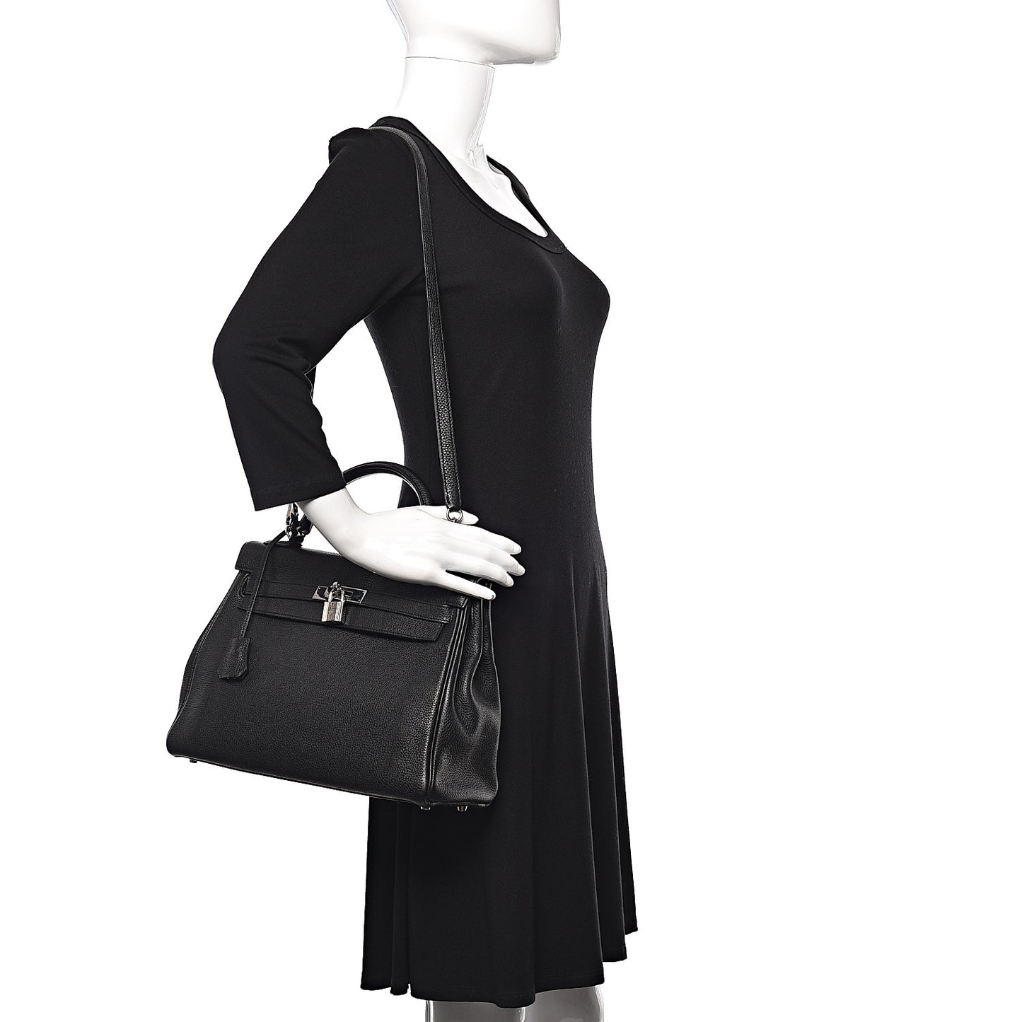 Togo Kelly Retourne 32 Black