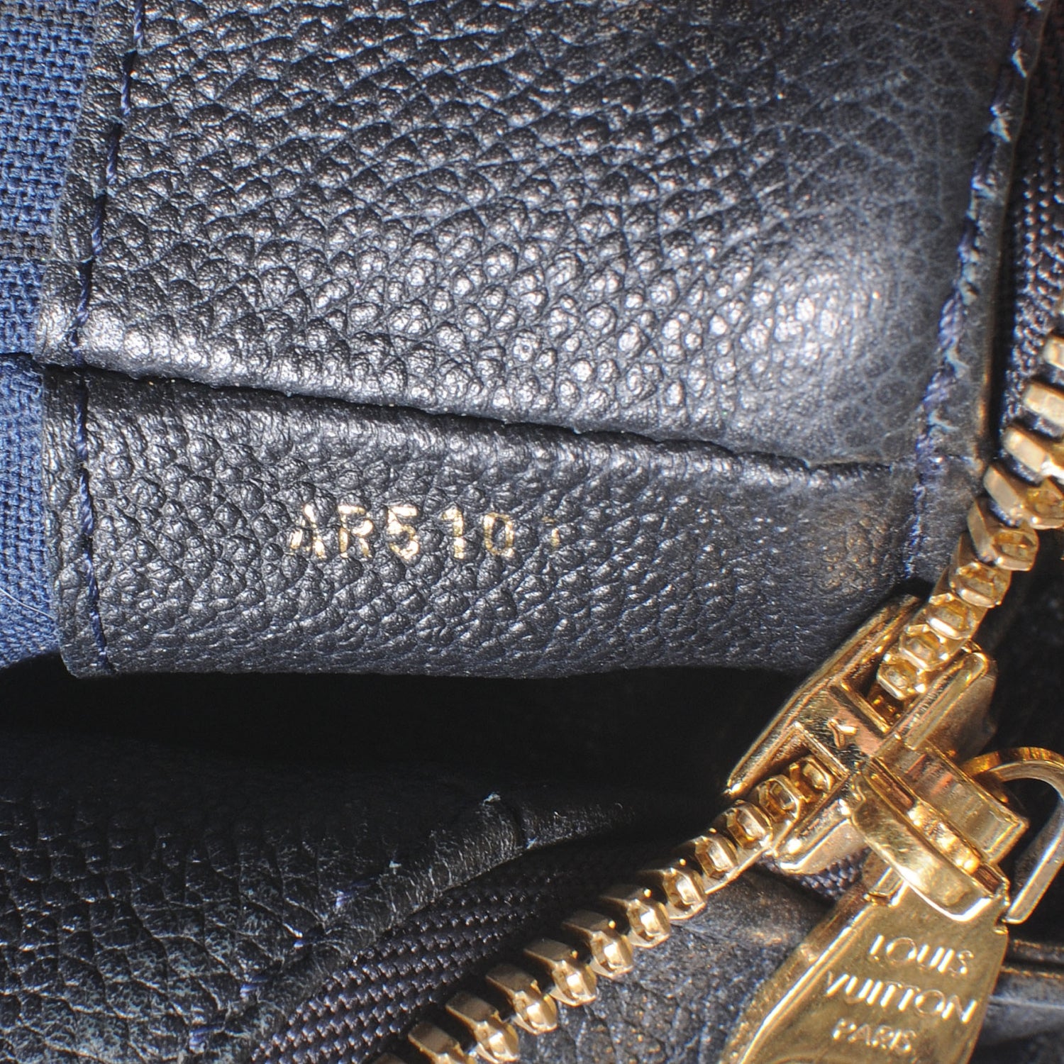 Louis Vuitton Empreinte Suede Audacieuse MM Infini 8 of 8