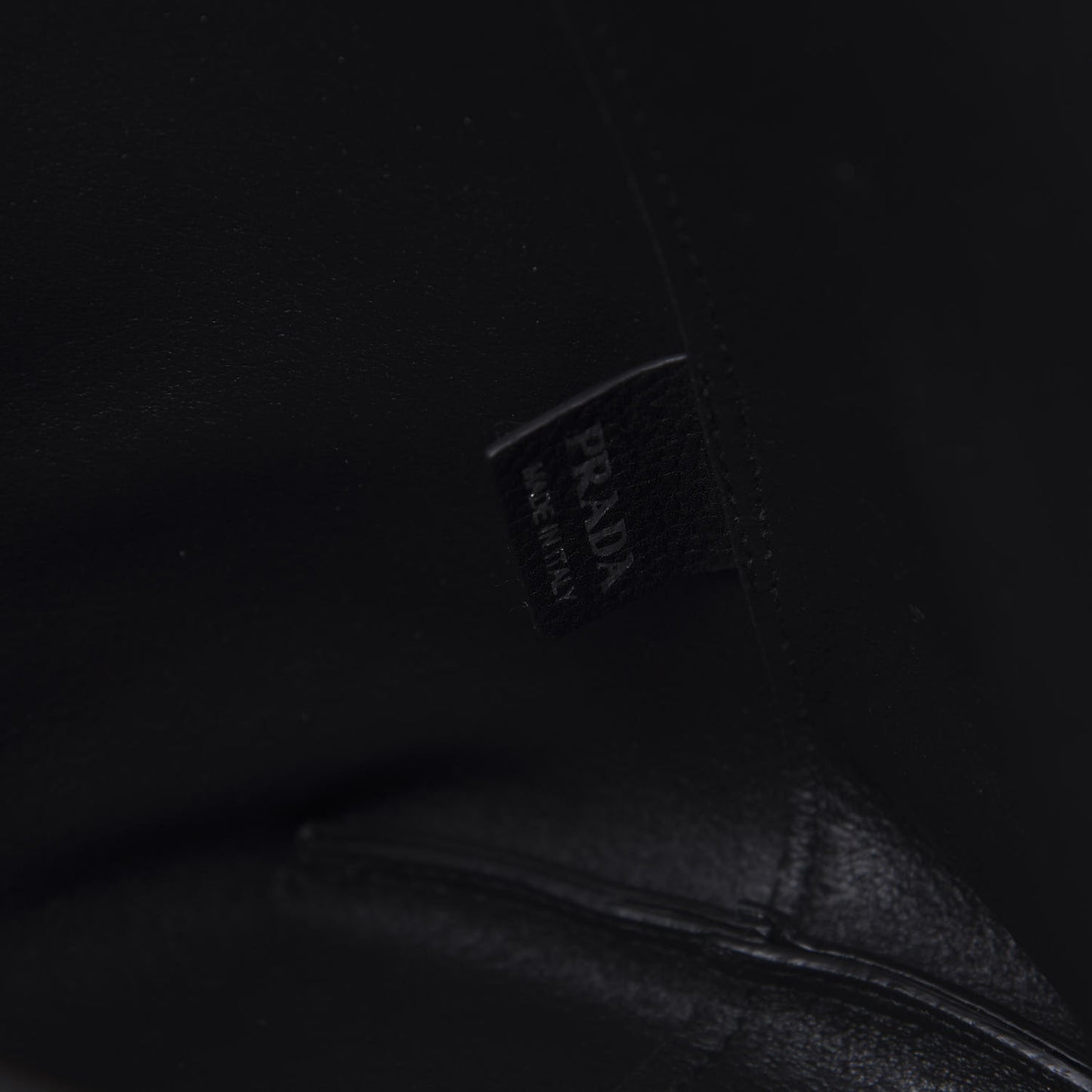 Vitello Daino Etiquette Shopping Bag Black