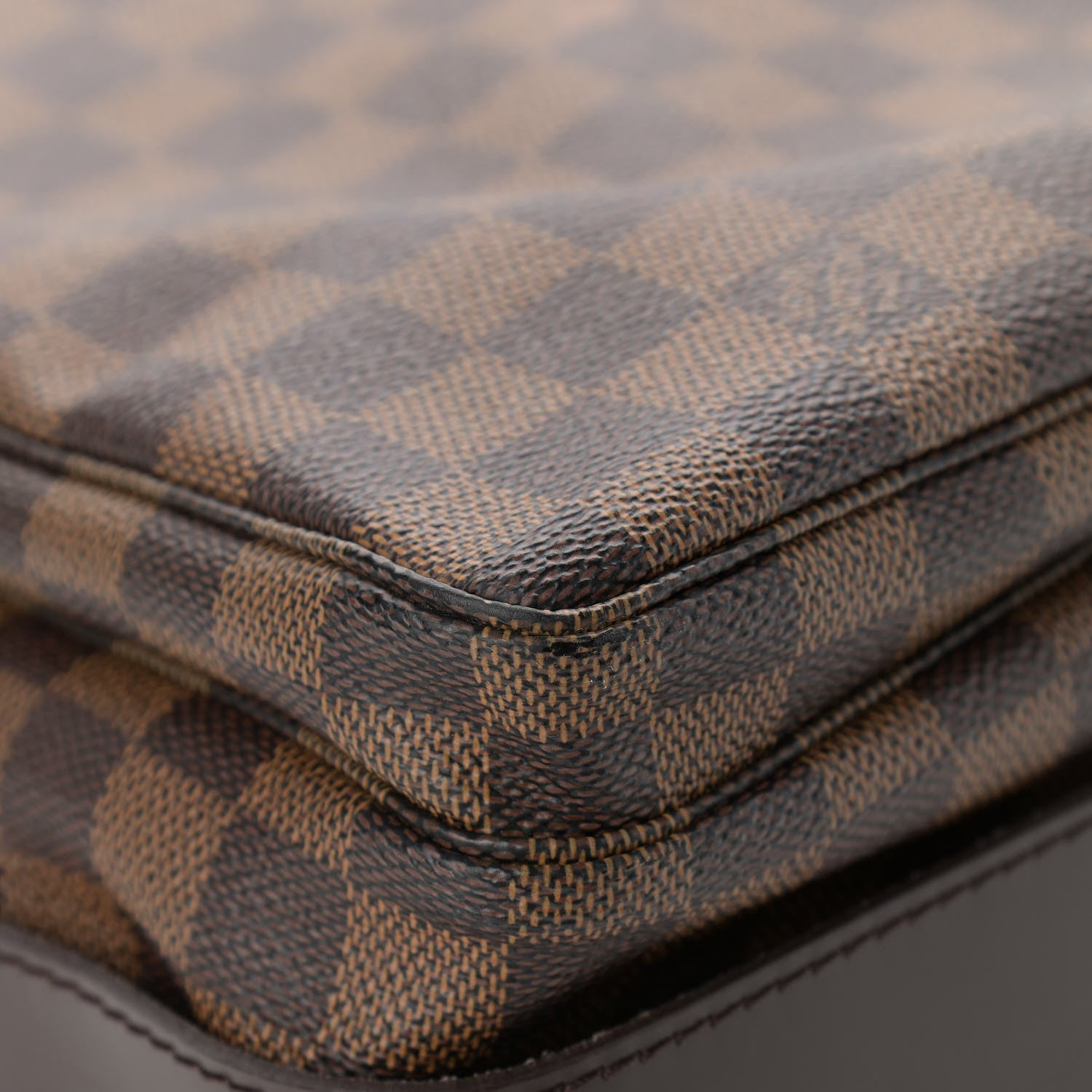 Louis Vuitton Damier Ebene Naviglio 8 of 11