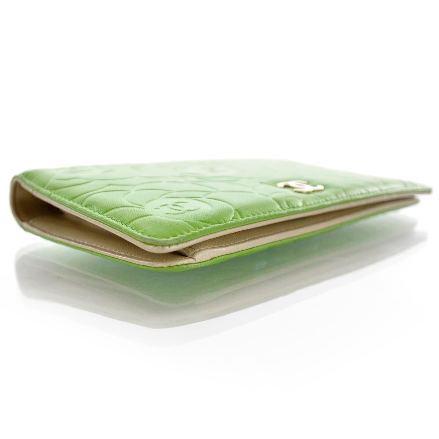 Chanel Lambskin Camellia Yen Wallet Green 4 of 8