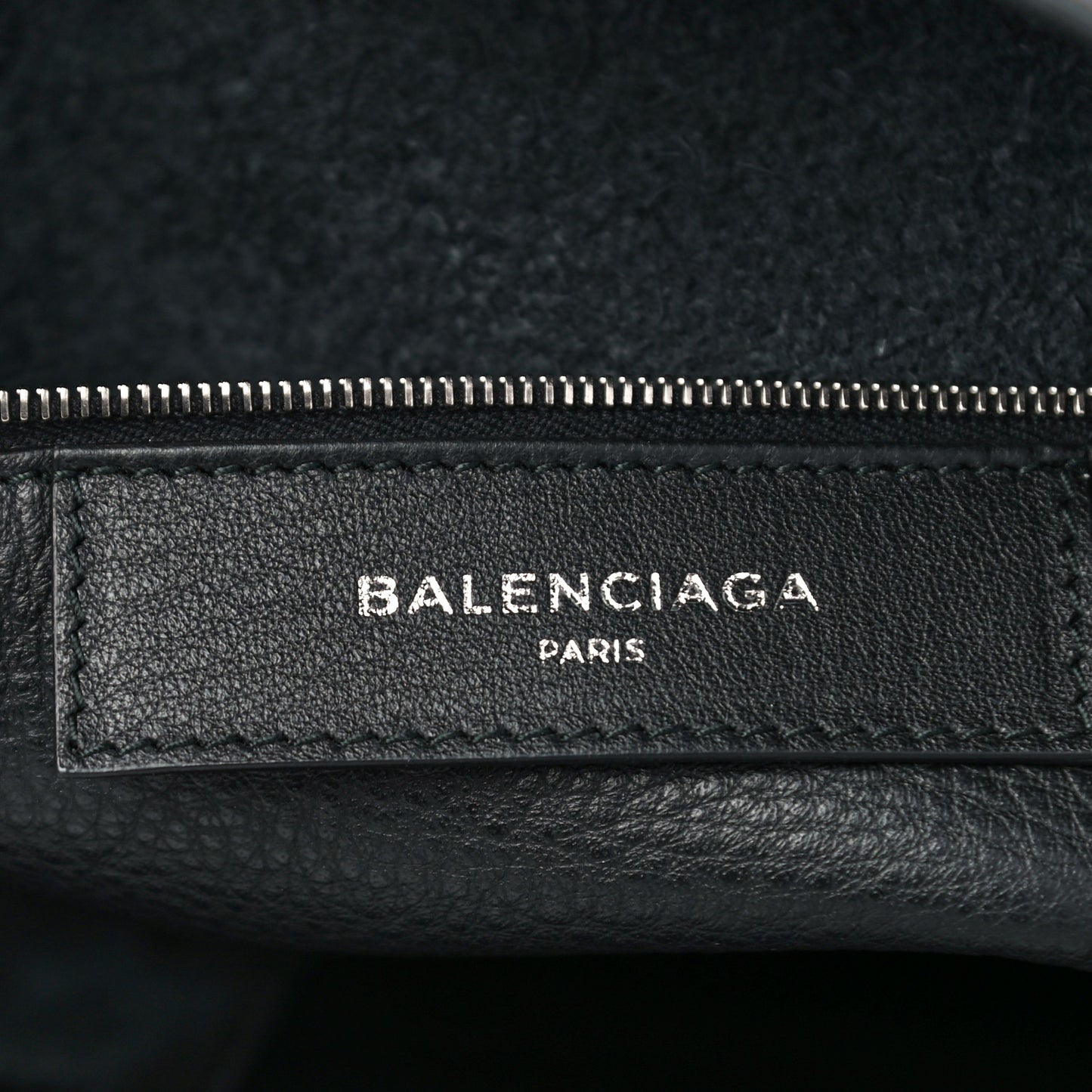Supple Calfskin Papier A4 Zip Around Tote Black