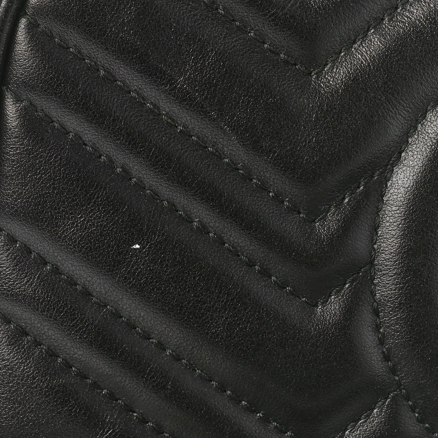 Calfskin Matelasse Small GG Marmont Chain Shoulder Bag Black