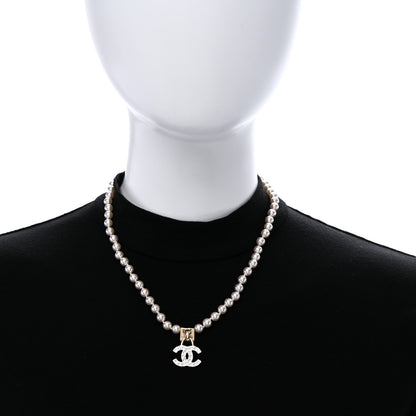 Chanel Pearl Crystal CC Short Logo Necklace Gold 2 of 7