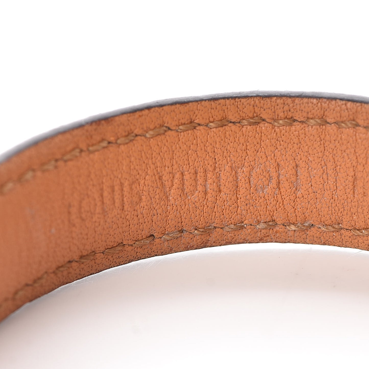 Monogram Essential V Bracelet 17