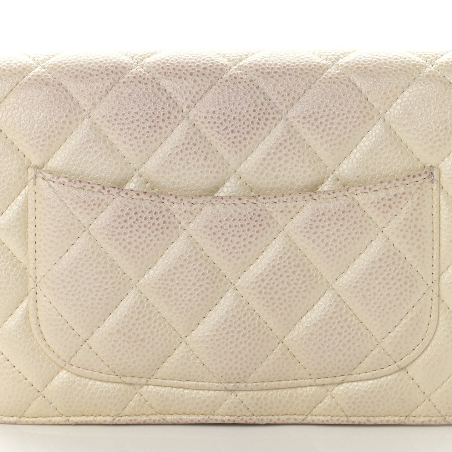 Iridescent Caviar Quilted Wallet On Chain WOC Ivory