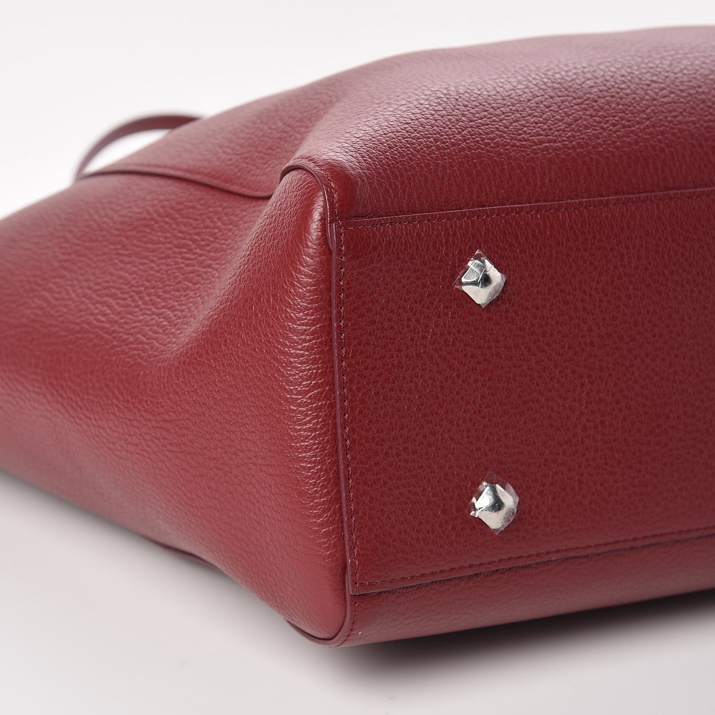 Grained Calfskin Medium Reversible Wandel Tote Ruby Tan