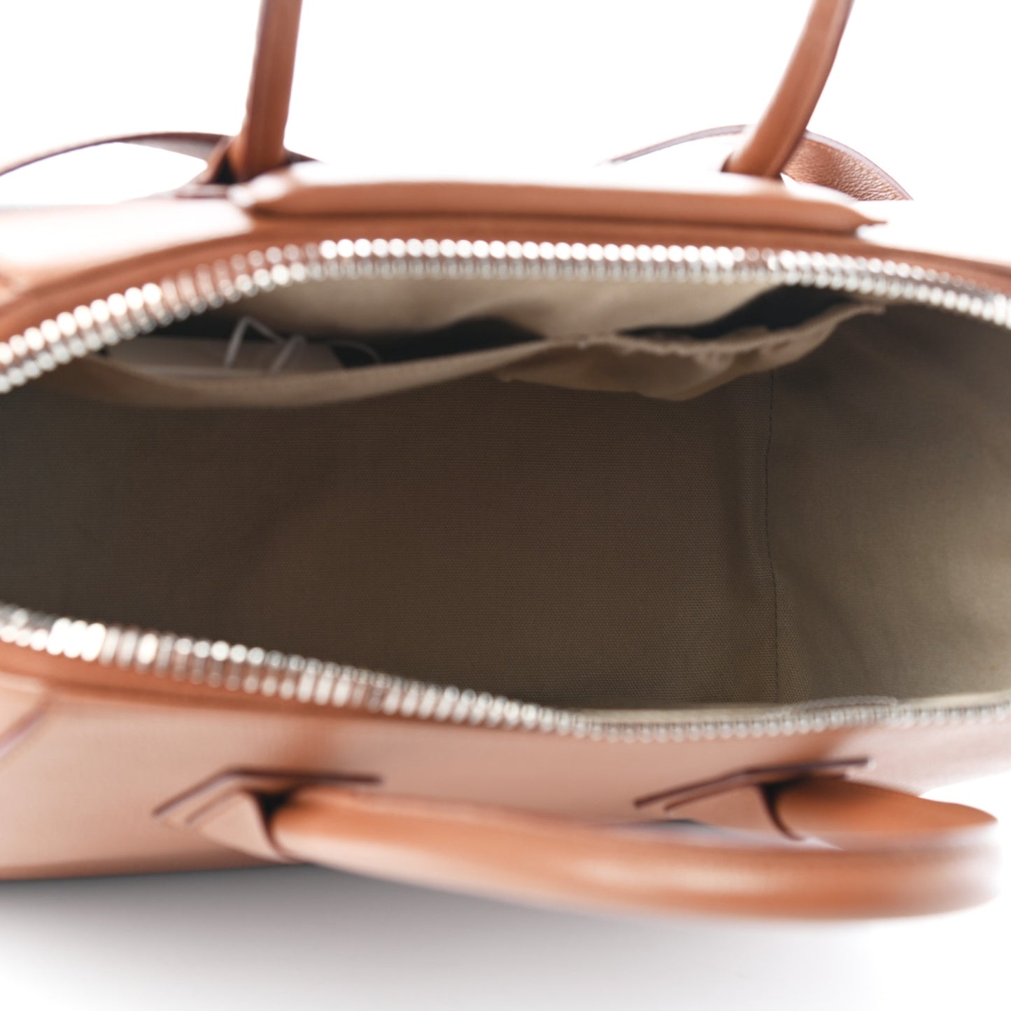 Sugar Goatskin Medium Antigona Cognac