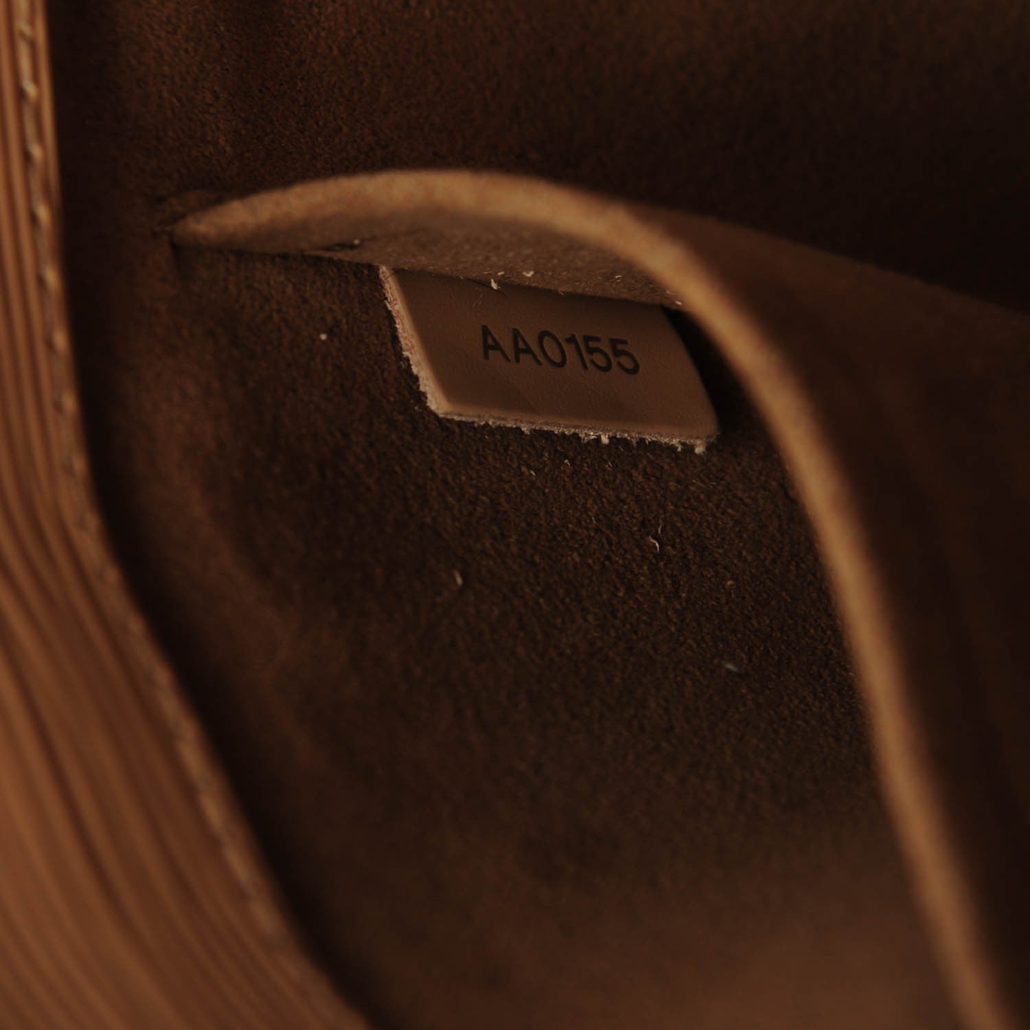 Louis Vuitton Epi Marly MM Dune 7 of 7