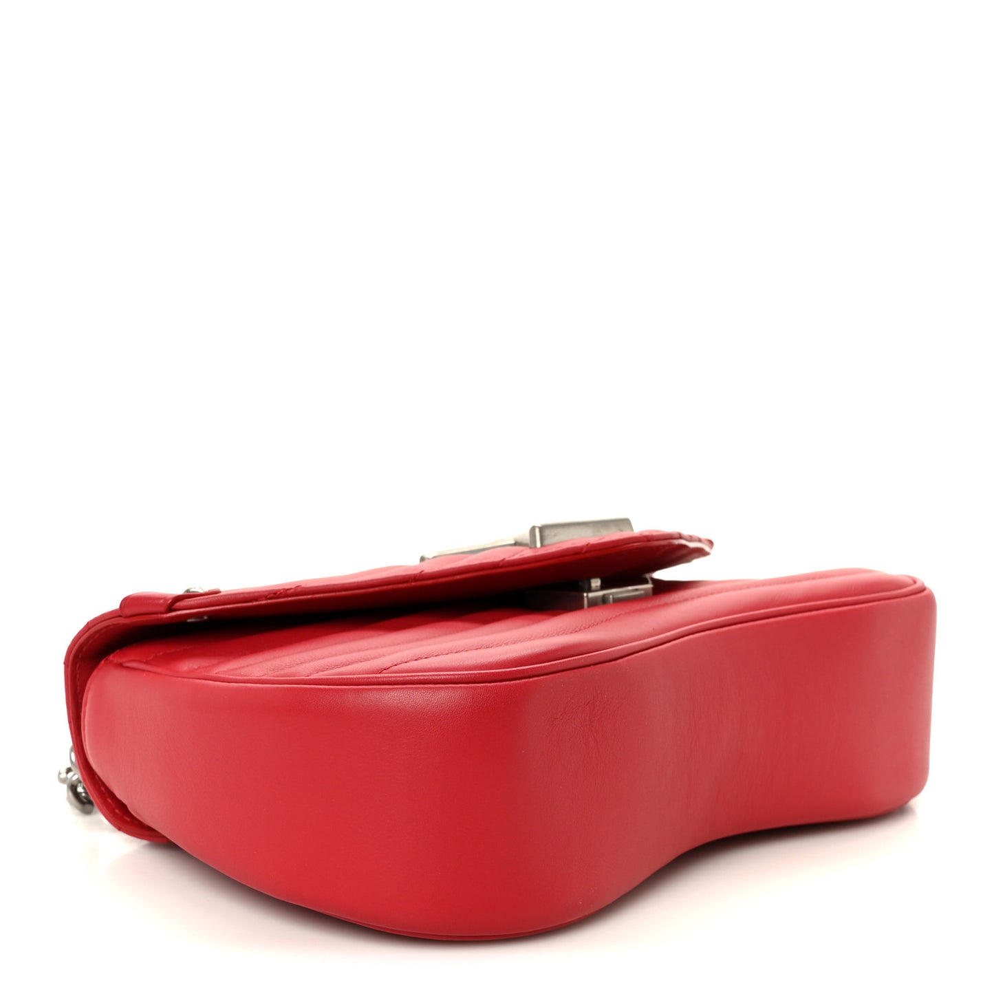 Calfskin New Wave Chain MM Ecarlate