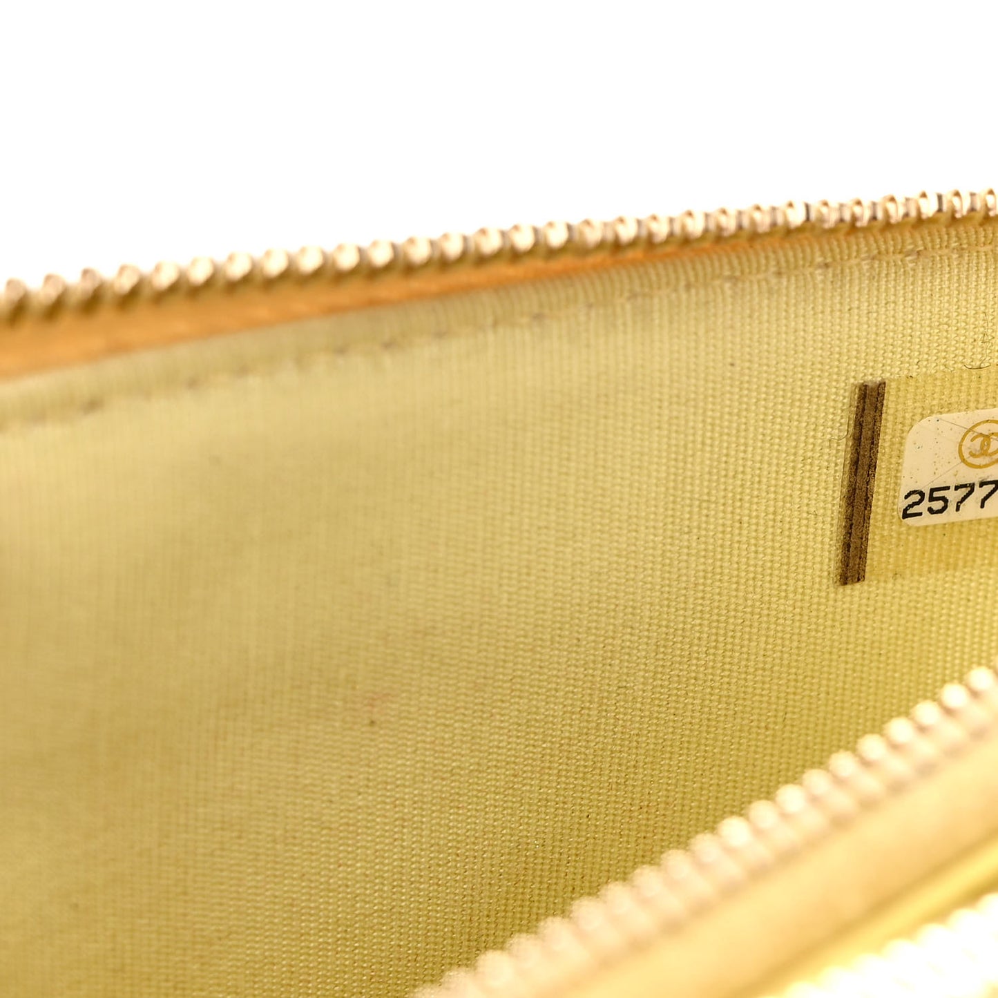 Caviar Quilted CC Filigree Clutch With Chain Yellow