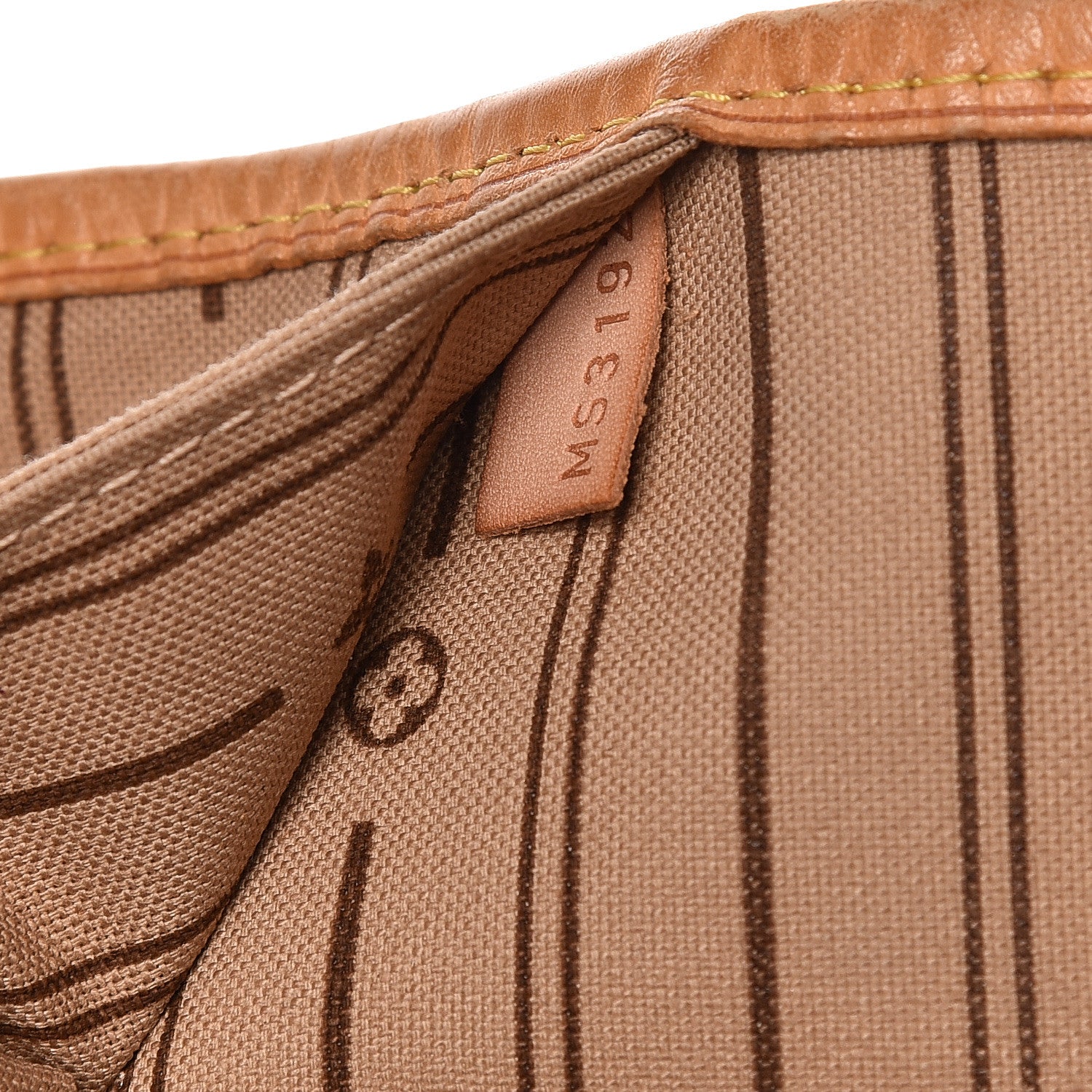 Louis Vuitton Monogram Neverfull MM 7 of 17