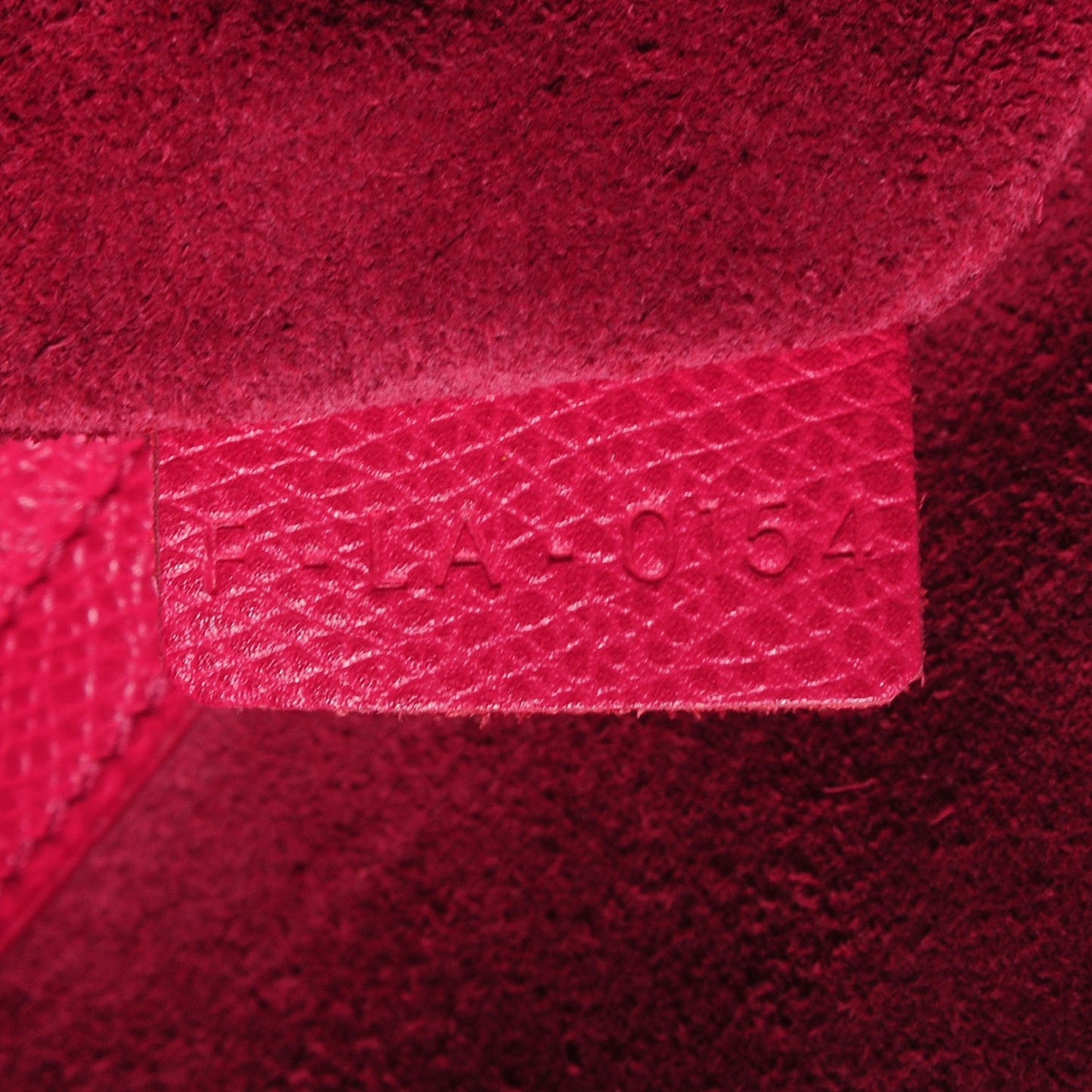 Grained Calfskin Medium Phantom Luggage Fuchsia