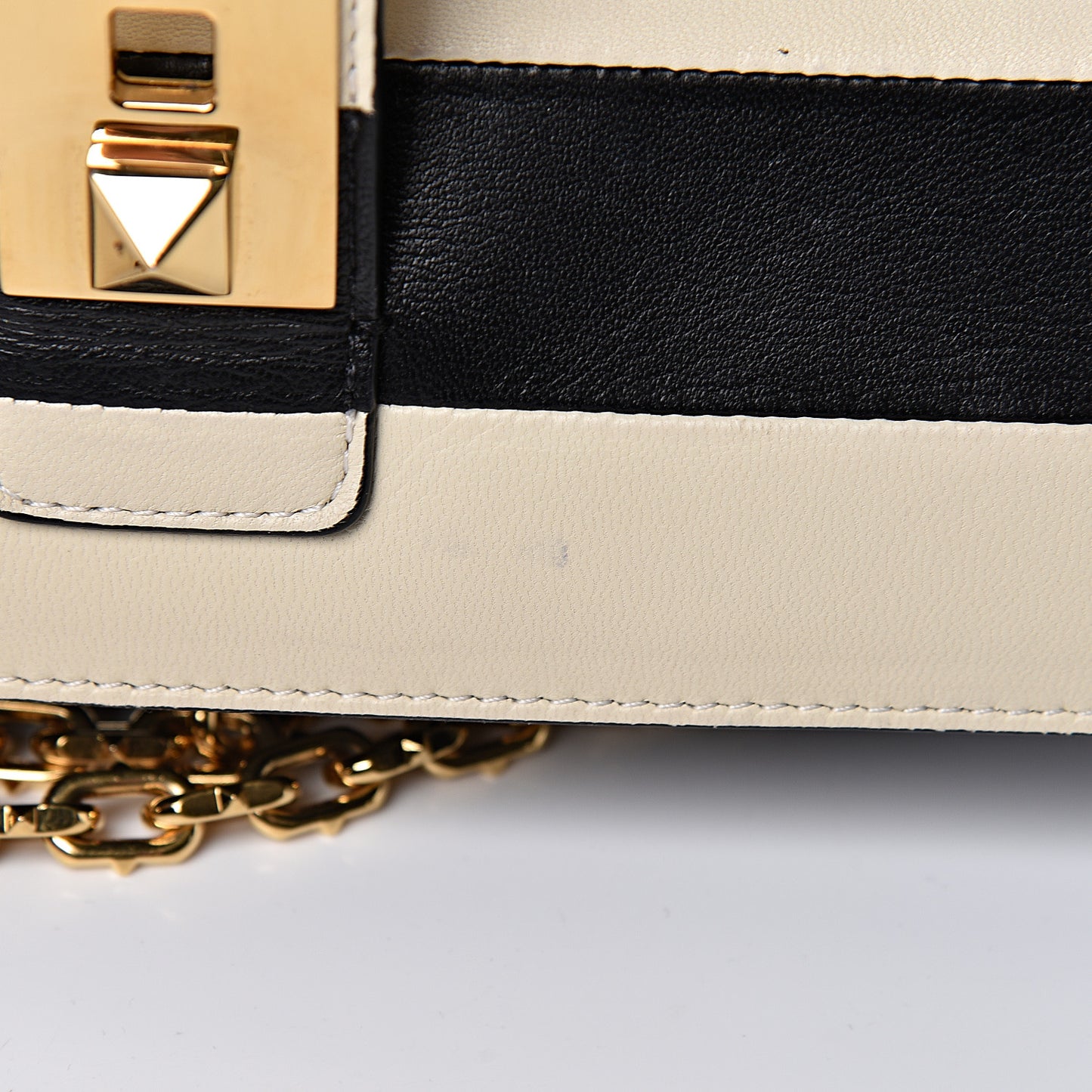 Nappa Striped B-Rockstud Flap Black Light Ivory