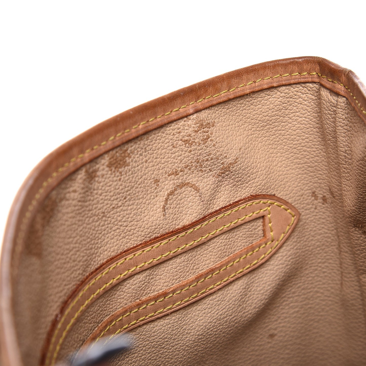 Monogram Petit Bucket 23