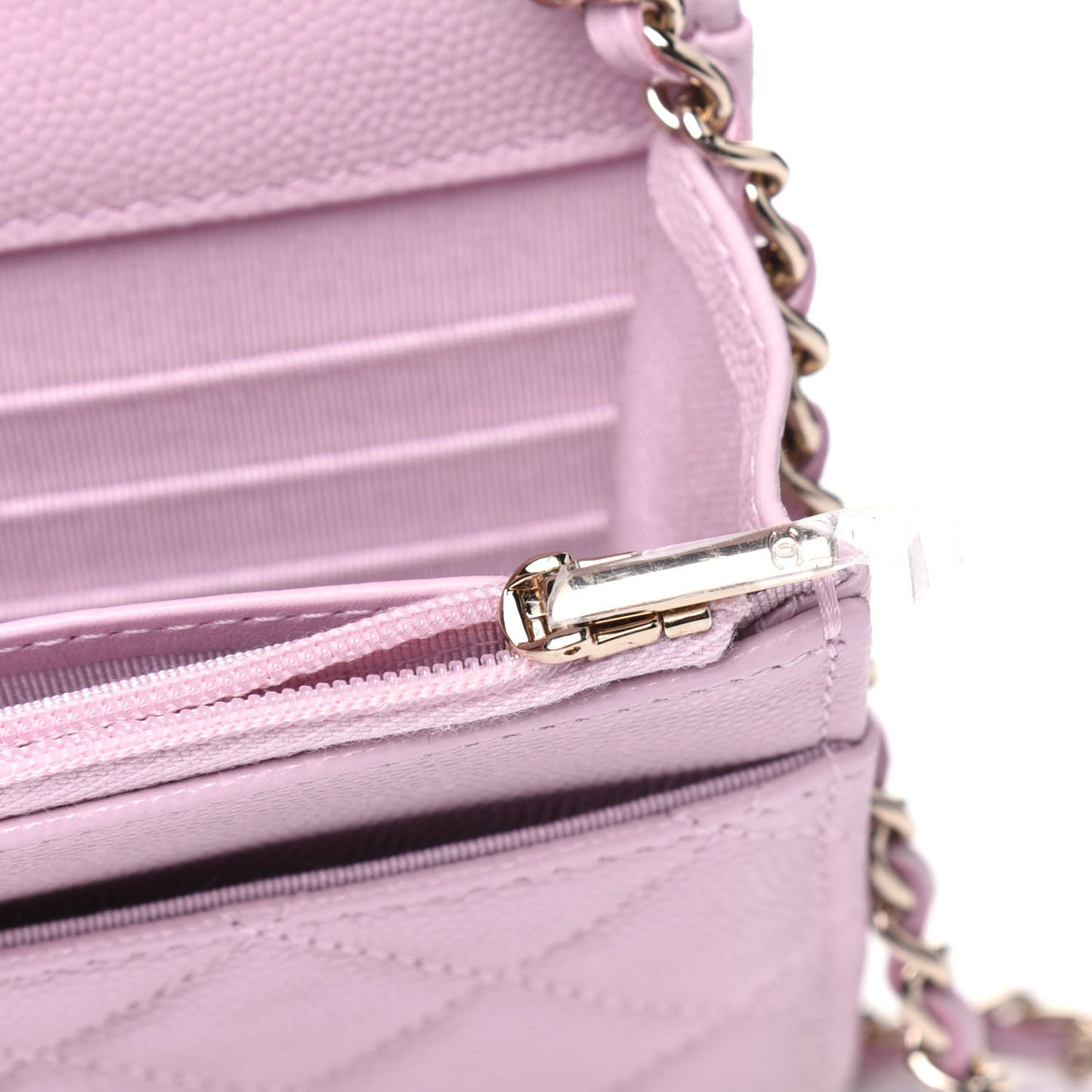 Caviar Quilted Wallet On Chain WOC Light Pink