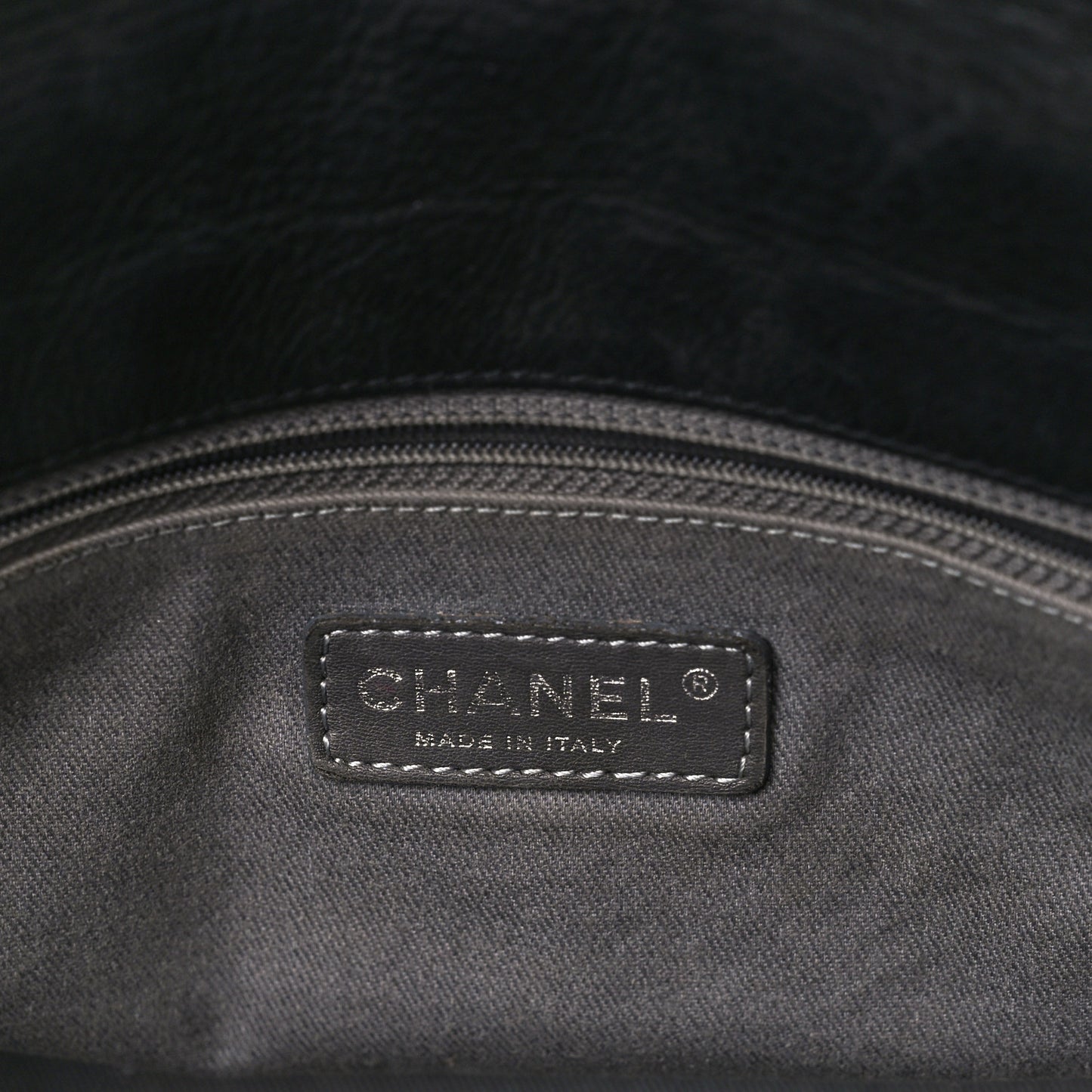 Iridescent Calfskin Glint Accordion Flap Black