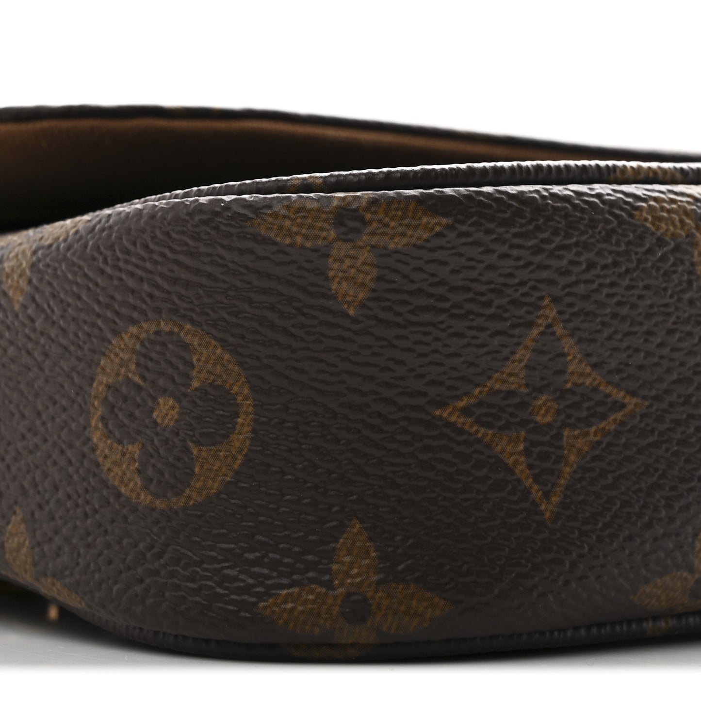 Monogram Ivy Wallet On Chain