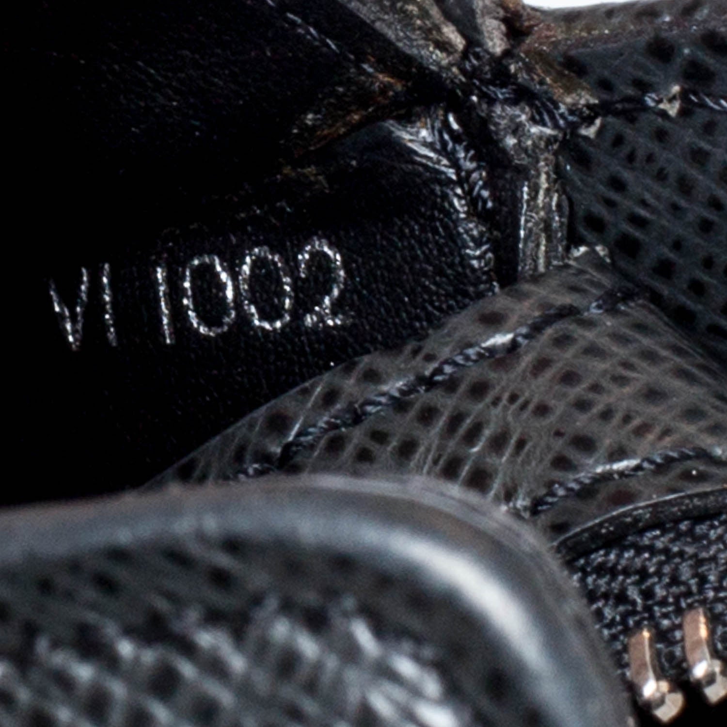 Louis Vuitton Taiga Lozan Briefcase Ardoise 4 of 8