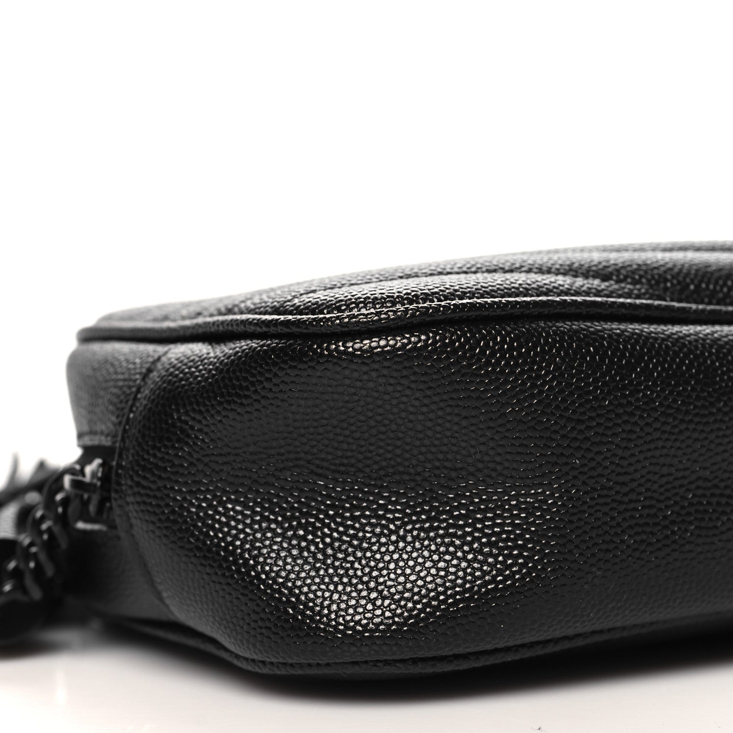 Saint Laurent Grain De Poudre Matelasse Monochrome Monogram Mini Lou Camera Bag Black 9 of 10