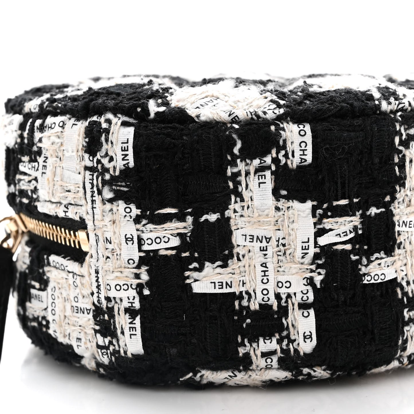 Tweed Quilted Round Clutch With Chain Black Ecru White