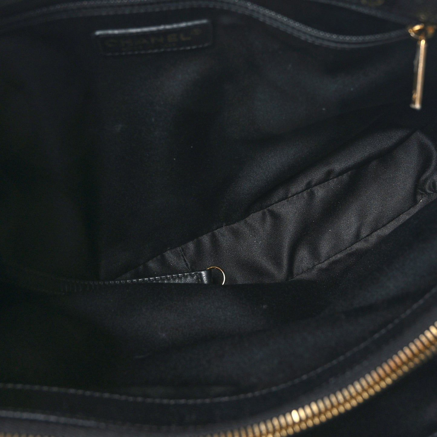 Caviar Quilted Grand Shopping Tote GST Black