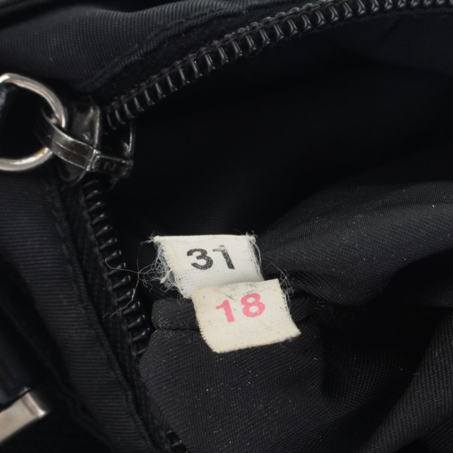 Nylon Vela Flat Messenger Bag Black