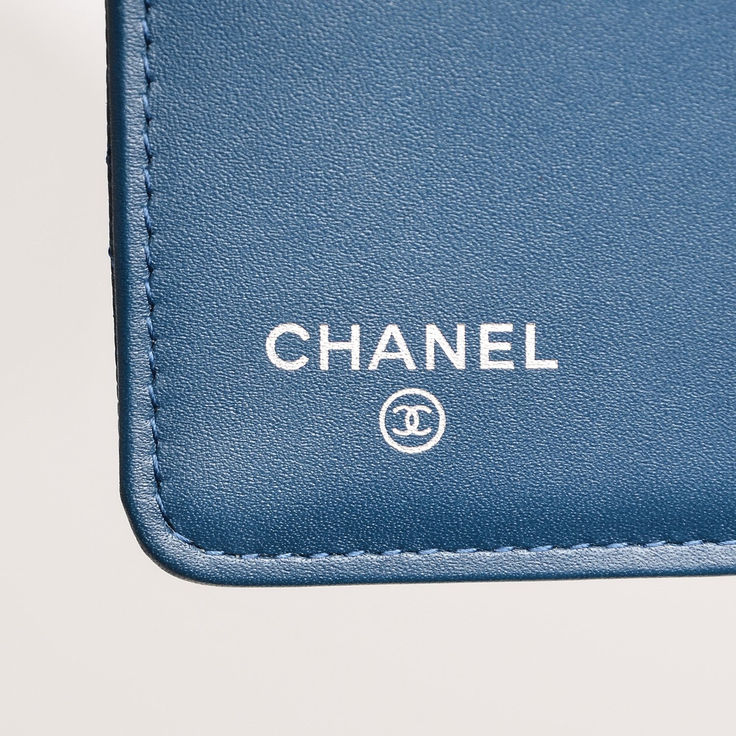 Chanel Caviar Quilted Yen Wallet Dark Blue 6 of 11