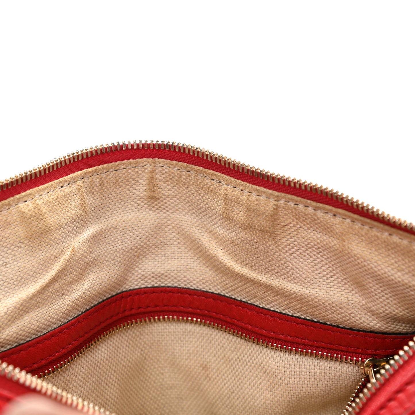 Pebbled Calfskin Medium Soho Boston Red